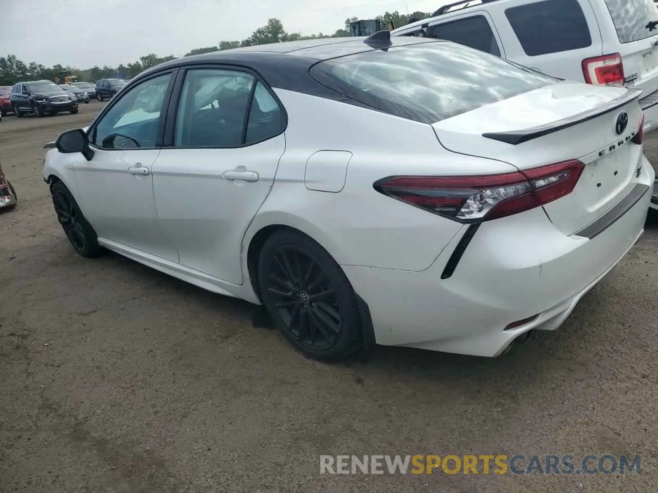 2 fotografías del automóvil dañado 4T1K61BK5PU082494 TOYOTA CAMRY 2023