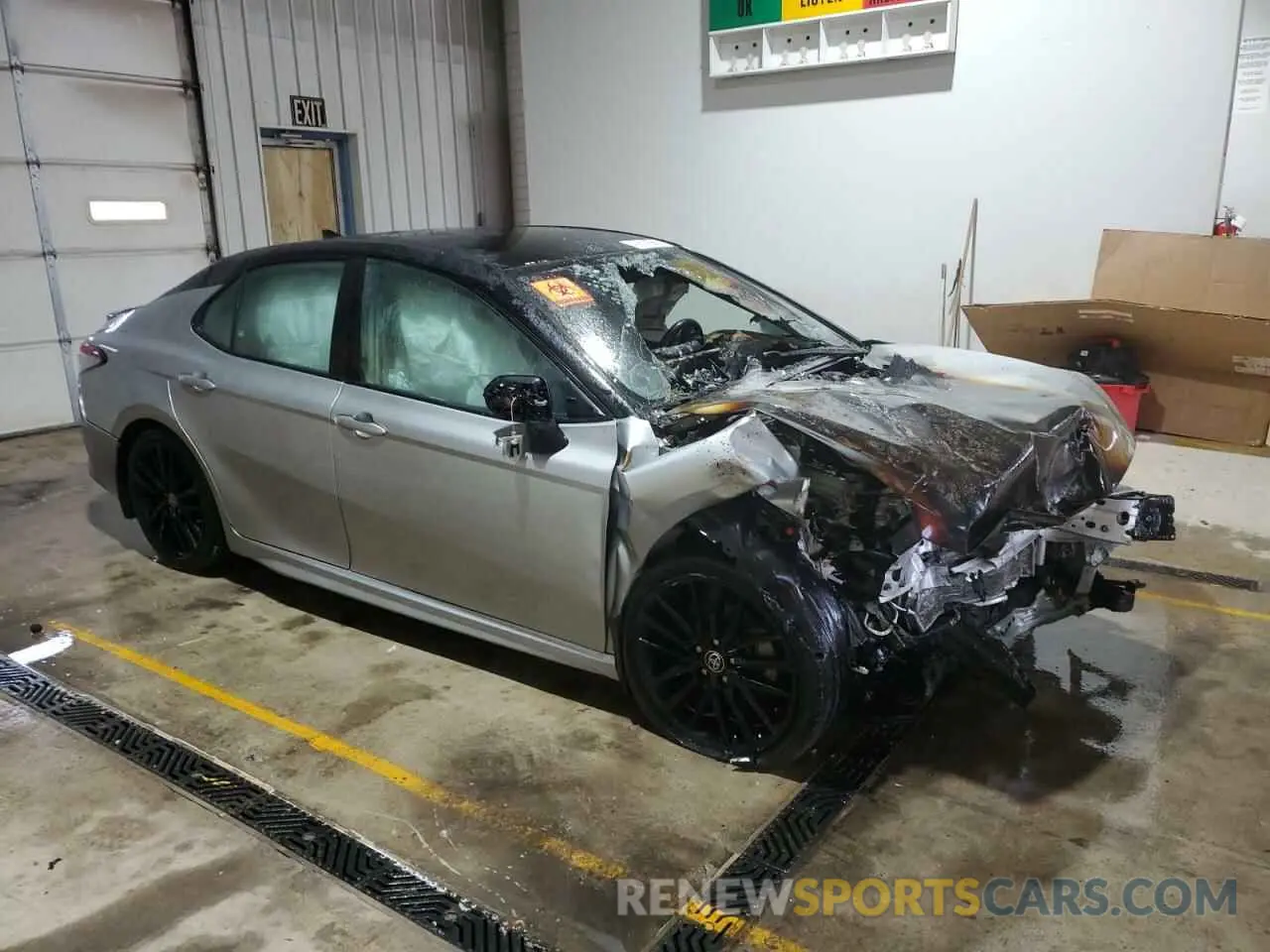 4 fotografías del automóvil dañado 4T1K61BK6PU074999 TOYOTA CAMRY 2023