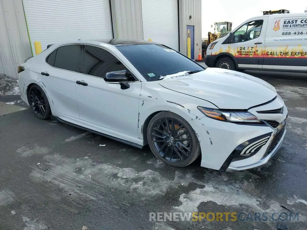 4 fotografías del automóvil dañado 4T1K61BK6PU095870 TOYOTA CAMRY 2023