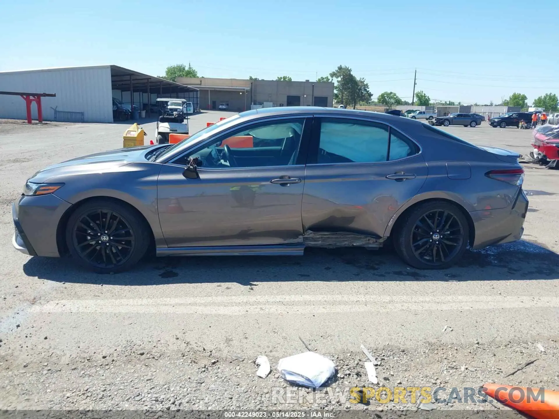 13 fotografías del automóvil dañado 4T1K61BK7PU099474 TOYOTA CAMRY 2023
