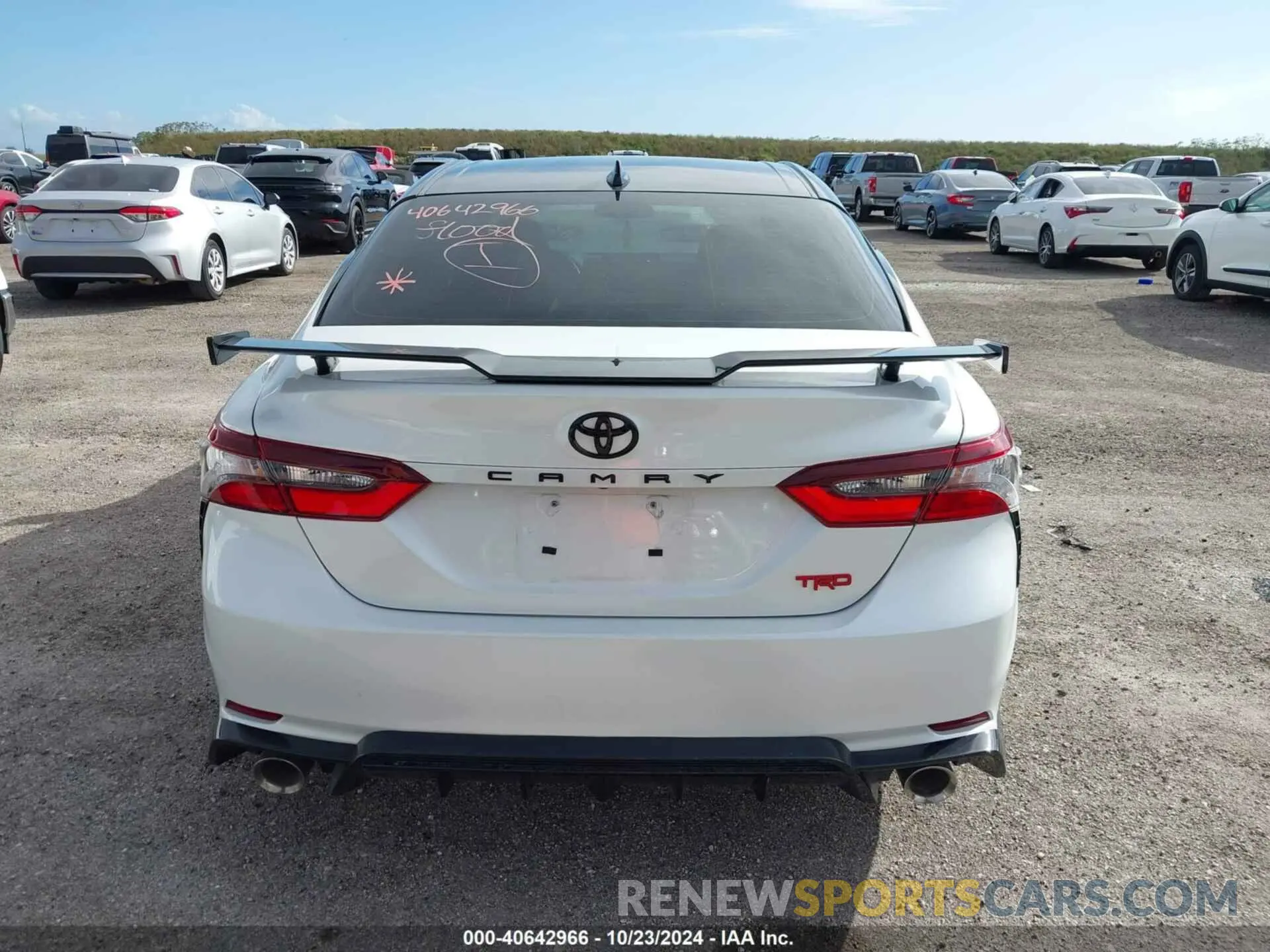 16 fotografías del automóvil dañado 4T1KZ1AK1PU072859 TOYOTA CAMRY 2023