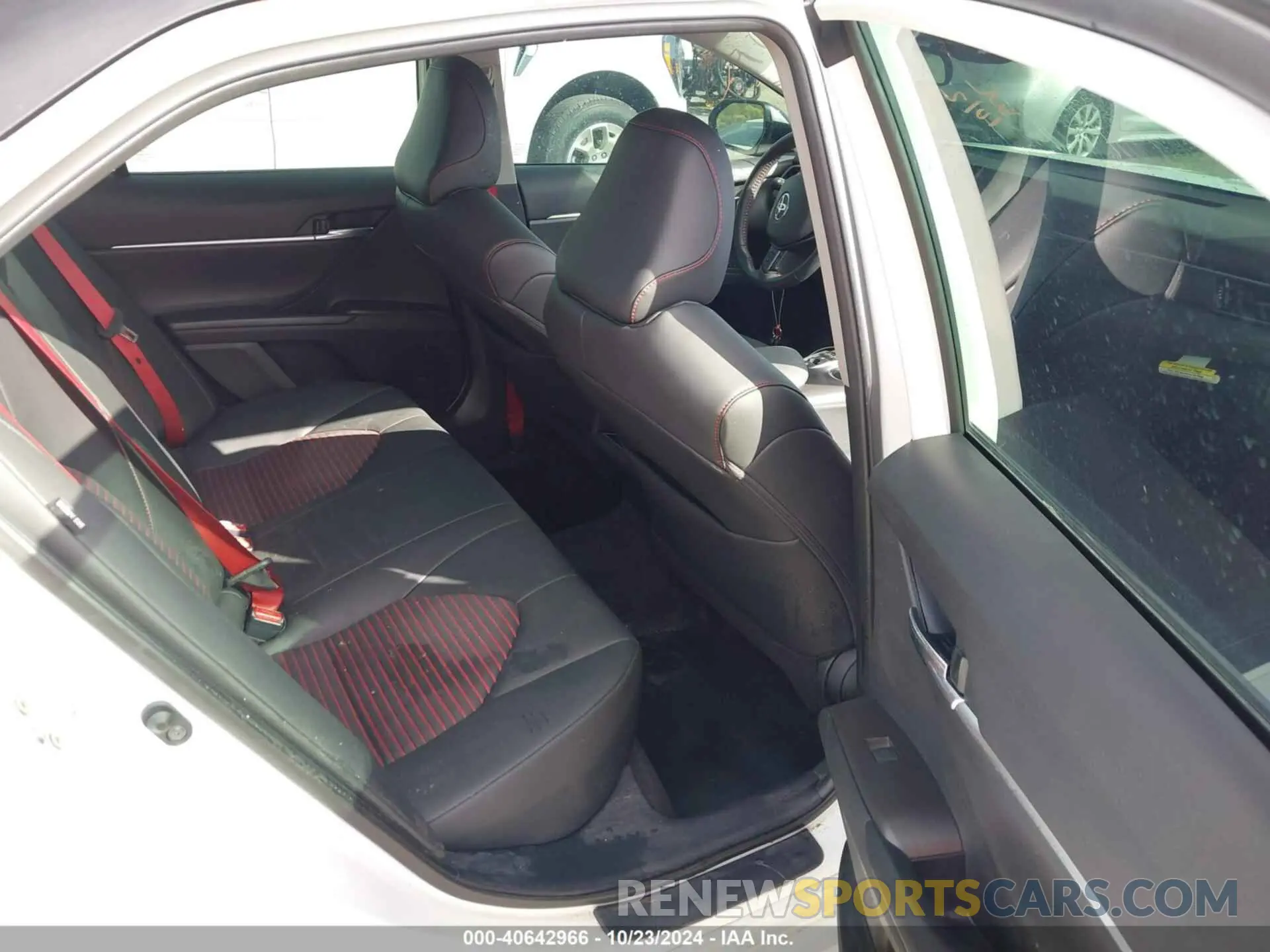 8 fotografías del automóvil dañado 4T1KZ1AK1PU072859 TOYOTA CAMRY 2023