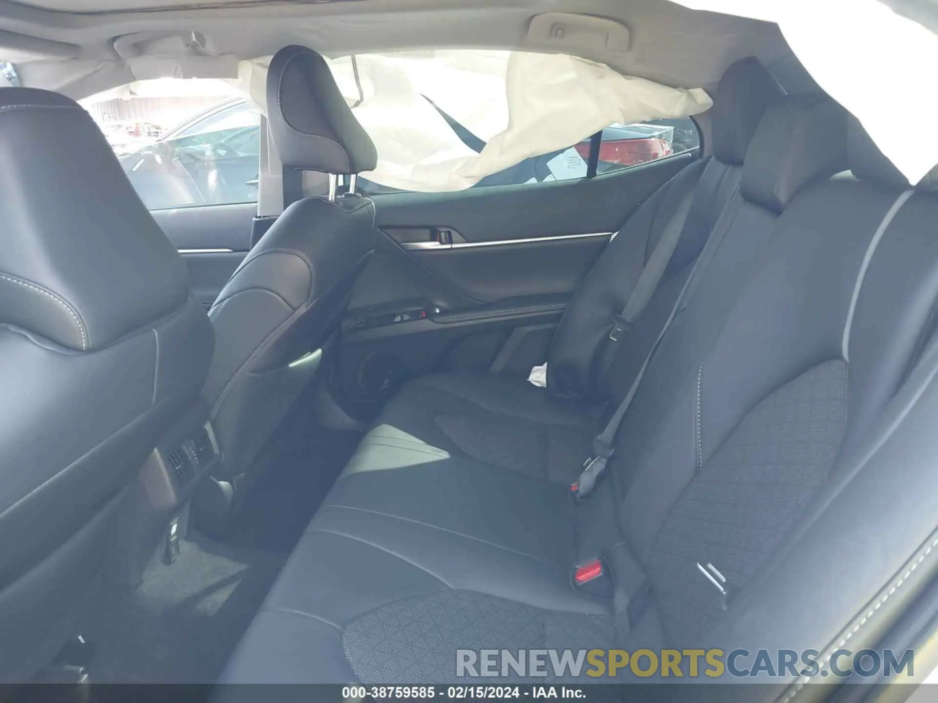 8 fotografías del automóvil dañado 4T1KZ1AK2PU086138 TOYOTA CAMRY 2023