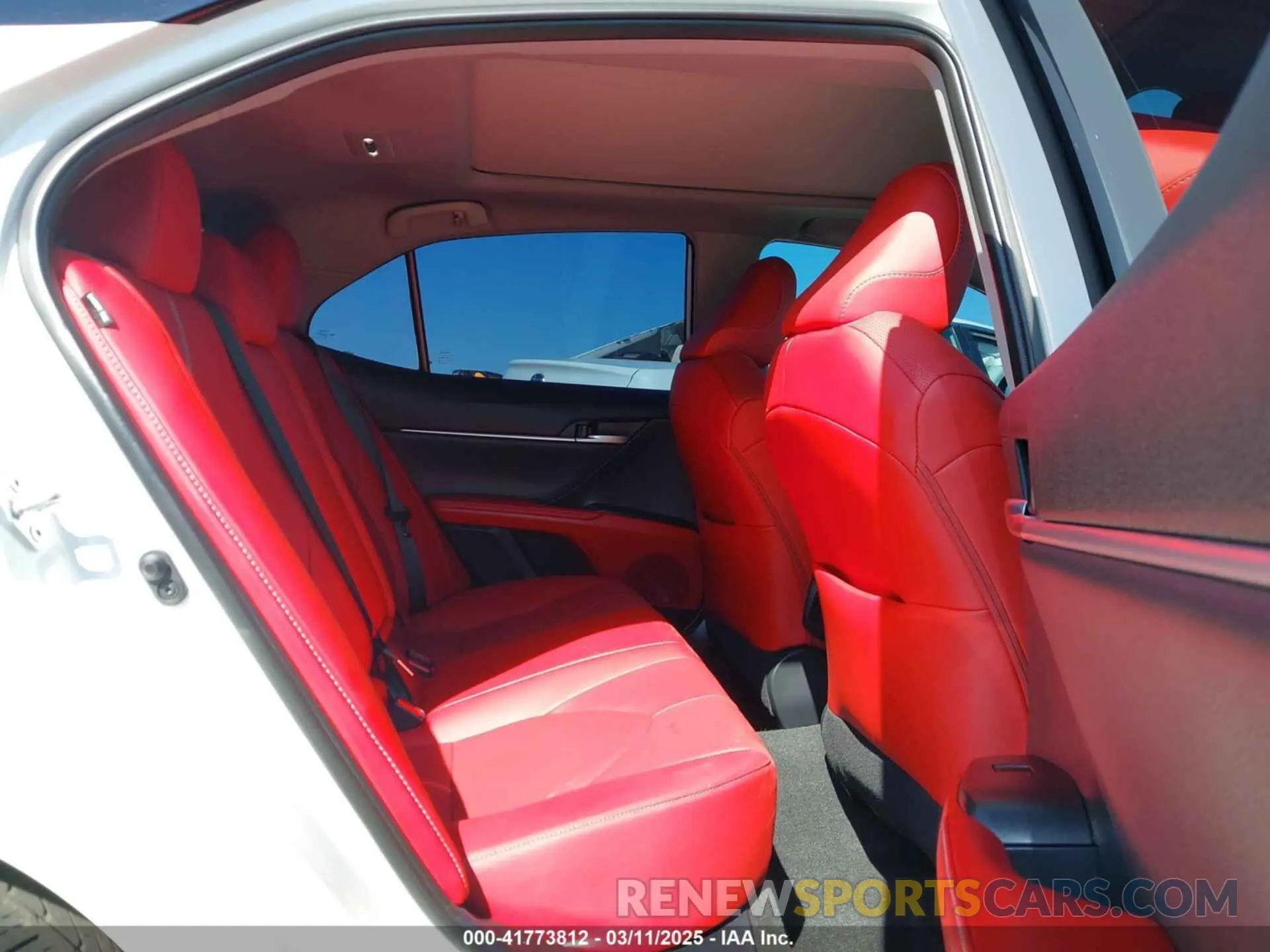 8 fotografías del automóvil dañado 4T1KZ1AK2PU086382 TOYOTA CAMRY 2023