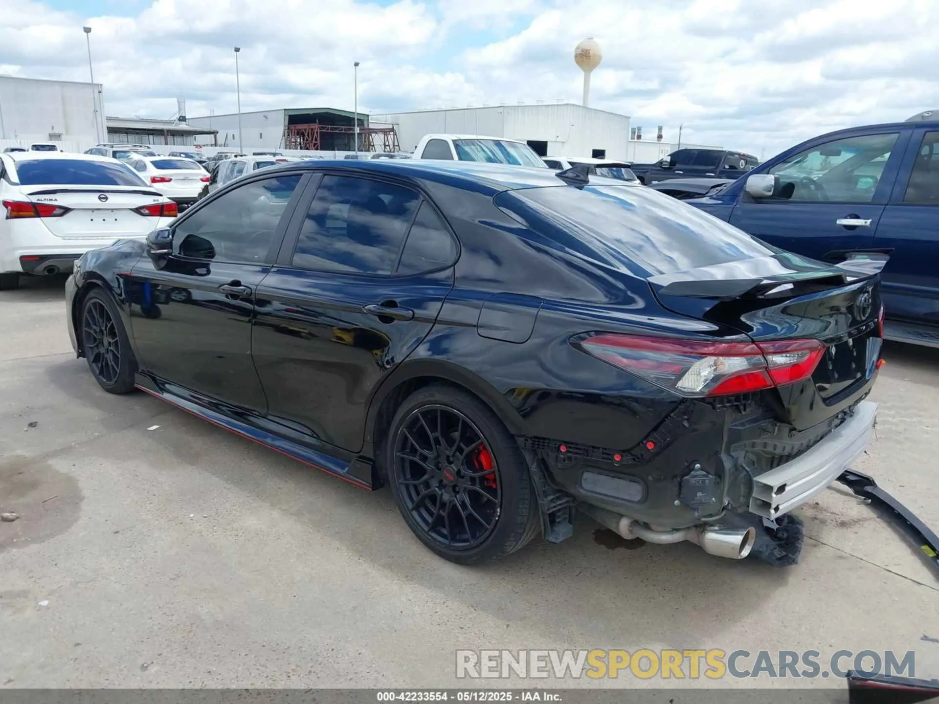 3 fotografías del automóvil dañado 4T1KZ1AK4PU079594 TOYOTA CAMRY 2023