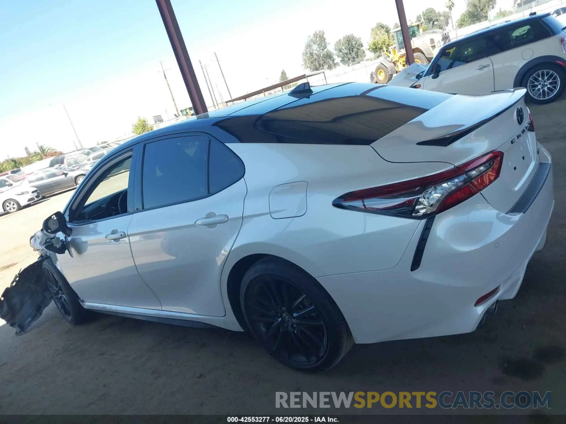 14 fotografías del automóvil dañado 4T1KZ1AK5PU084917 TOYOTA CAMRY 2023