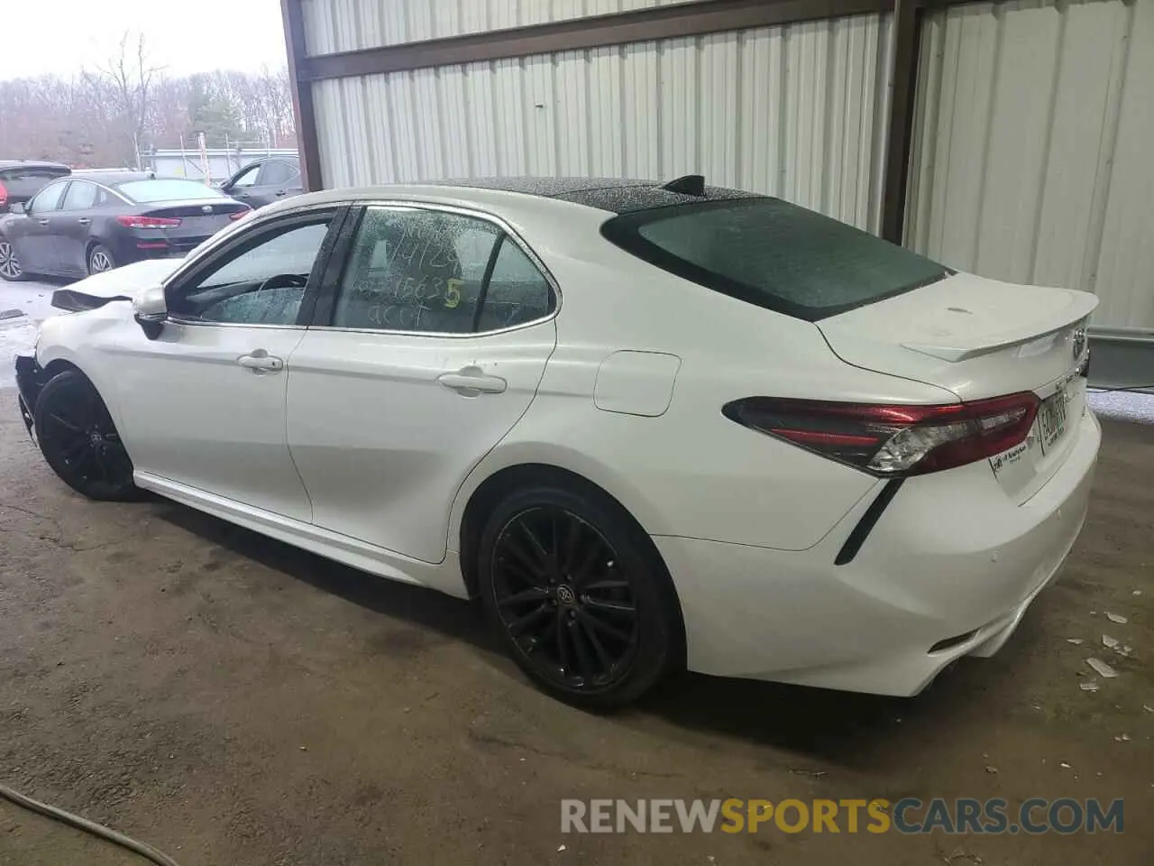 2 fotografías del automóvil dañado 4T1KZ1AK5PU085811 TOYOTA CAMRY 2023
