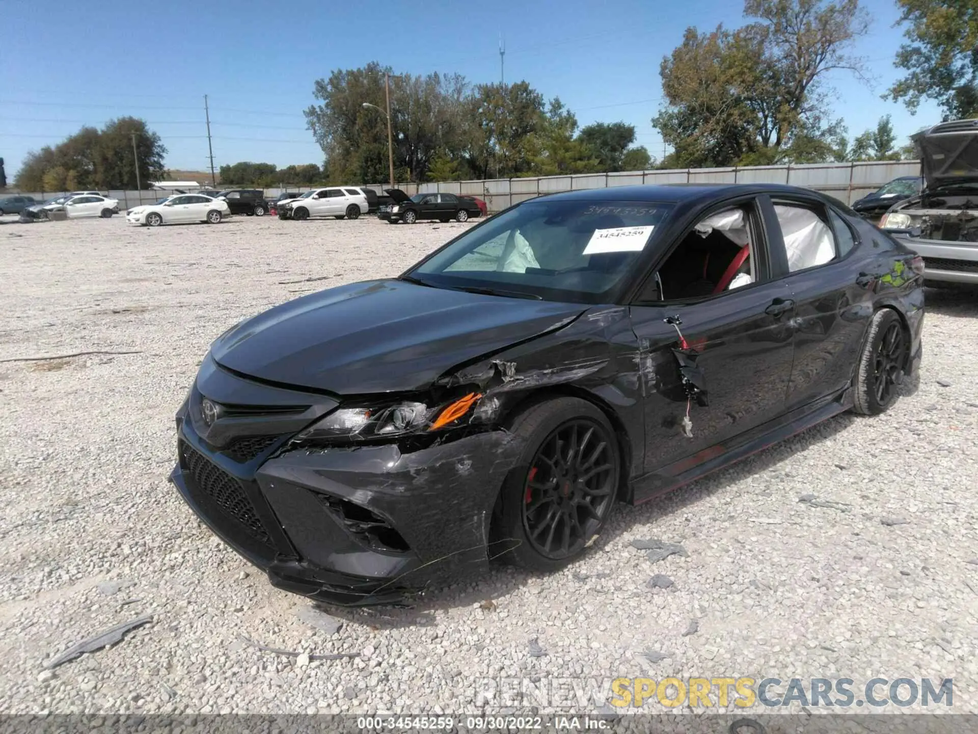 2 fotografías del automóvil dañado 4T1KZ1AK6PU072159 TOYOTA CAMRY 2023