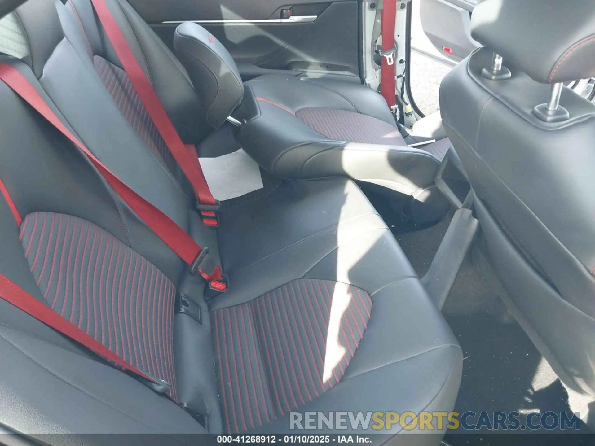 8 fotografías del automóvil dañado 4T1KZ1AK6PU080715 TOYOTA CAMRY 2023