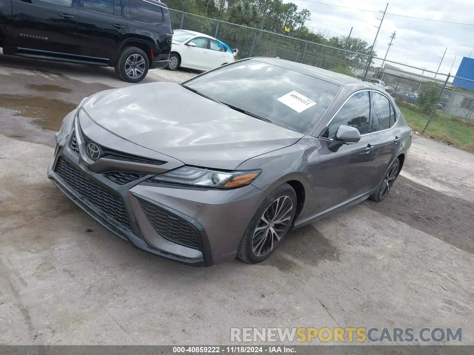 2 fotografías del automóvil dañado 4T1KZ1AK7PU077158 TOYOTA CAMRY 2023