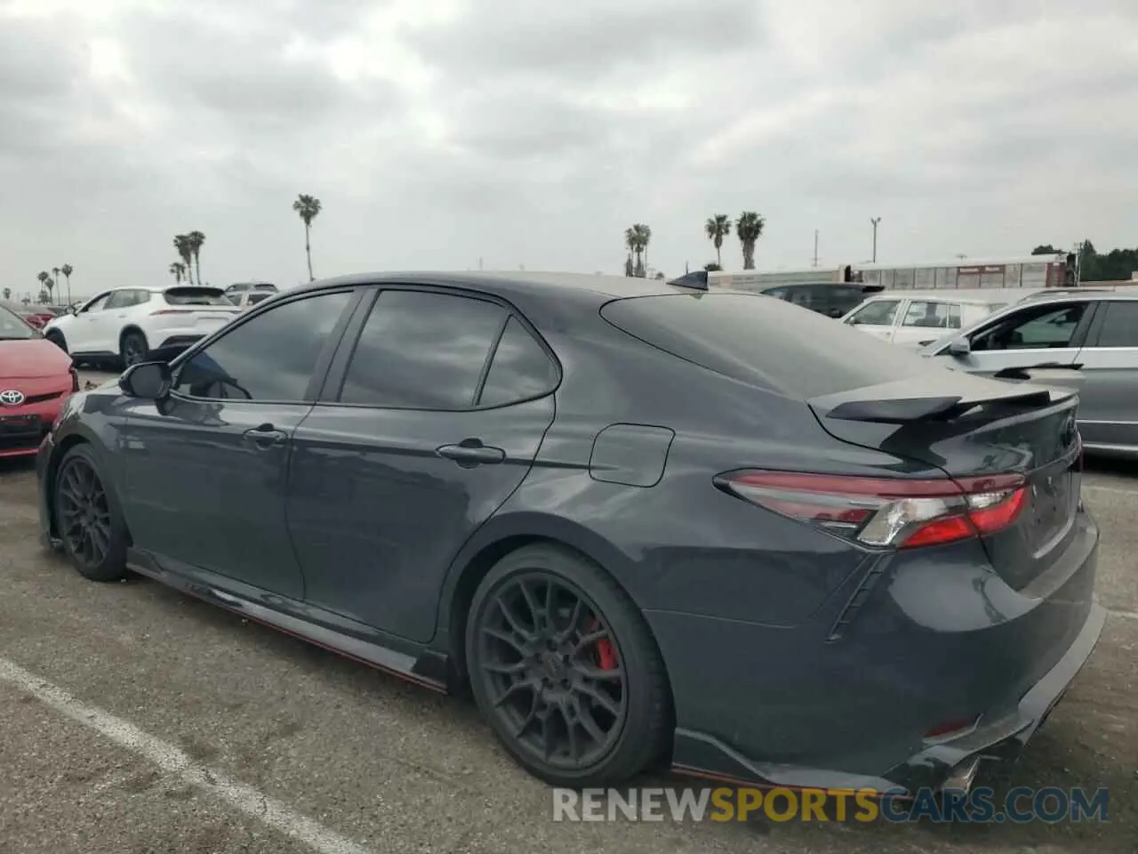 2 fotografías del automóvil dañado 4T1KZ1AK7PU080612 TOYOTA CAMRY 2023