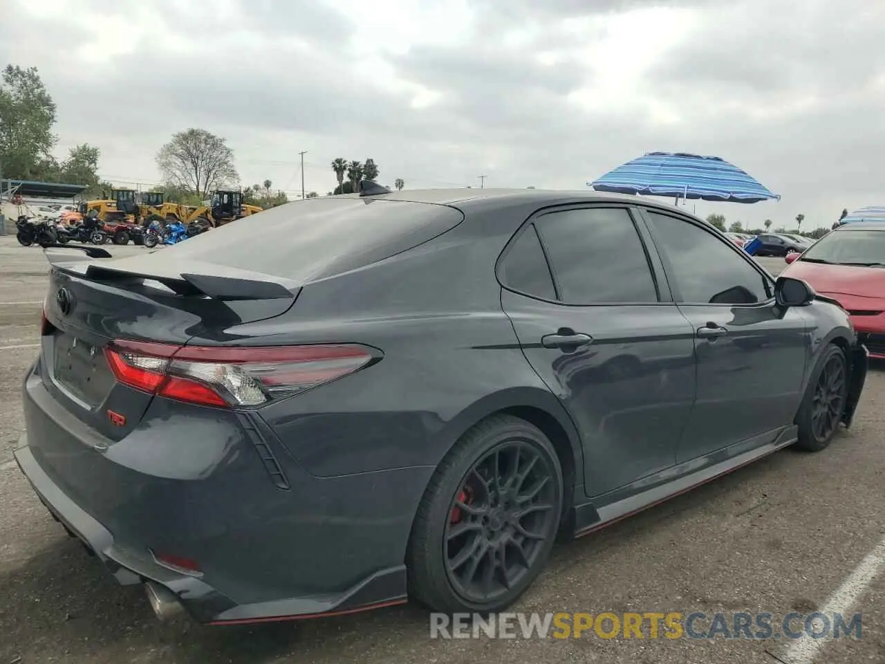 3 fotografías del automóvil dañado 4T1KZ1AK7PU080612 TOYOTA CAMRY 2023