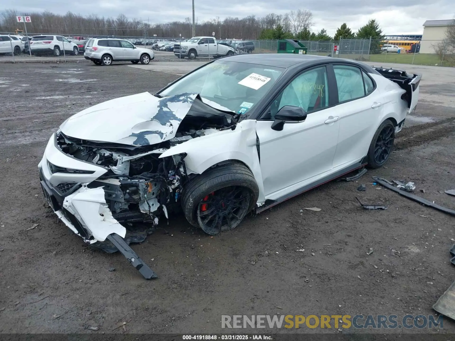 2 fotografías del automóvil dañado 4T1KZ1AK9PU075153 TOYOTA CAMRY 2023