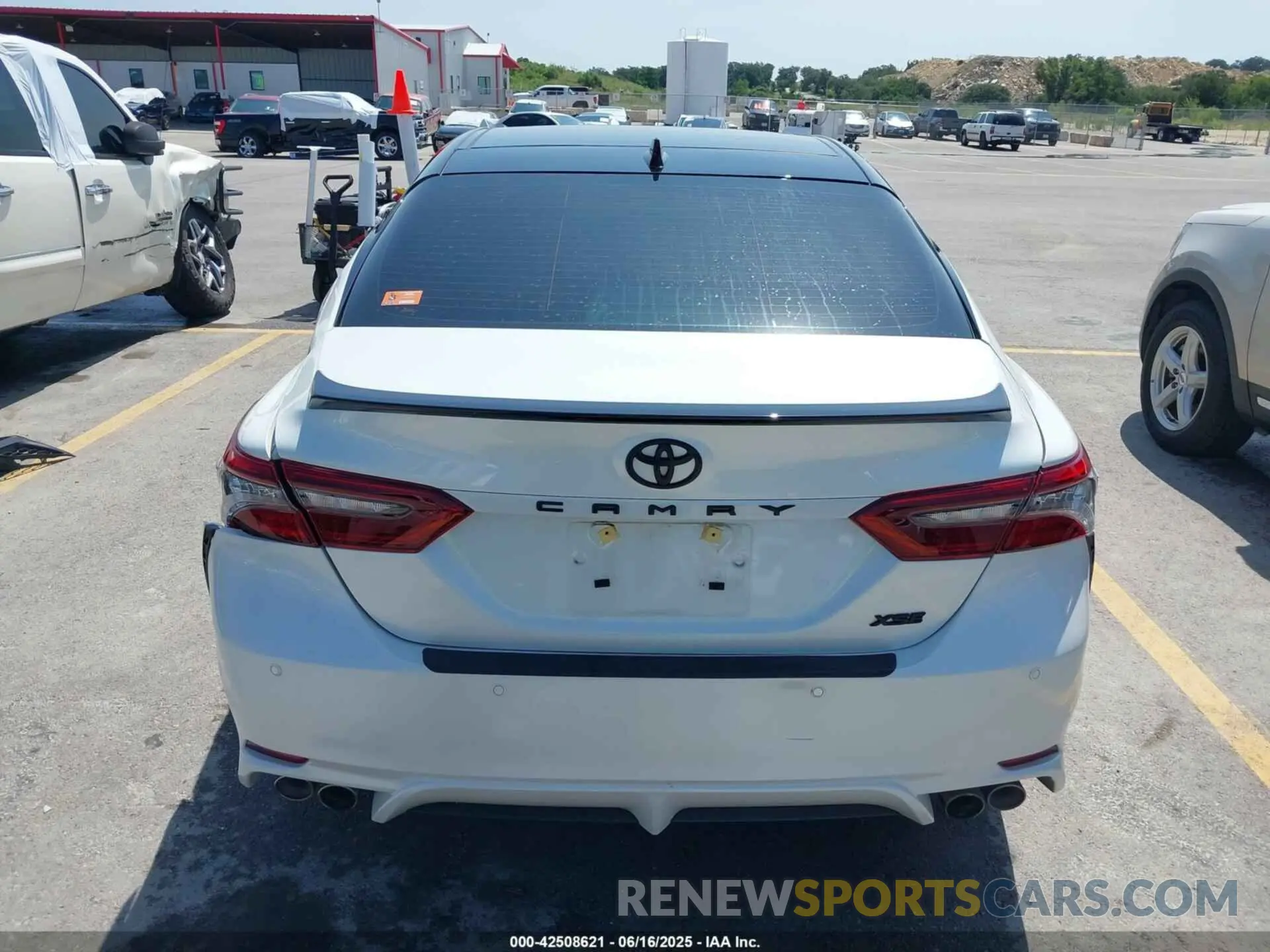 17 fotografías del automóvil dañado 4T1KZ1AKXPU085075 TOYOTA CAMRY 2023