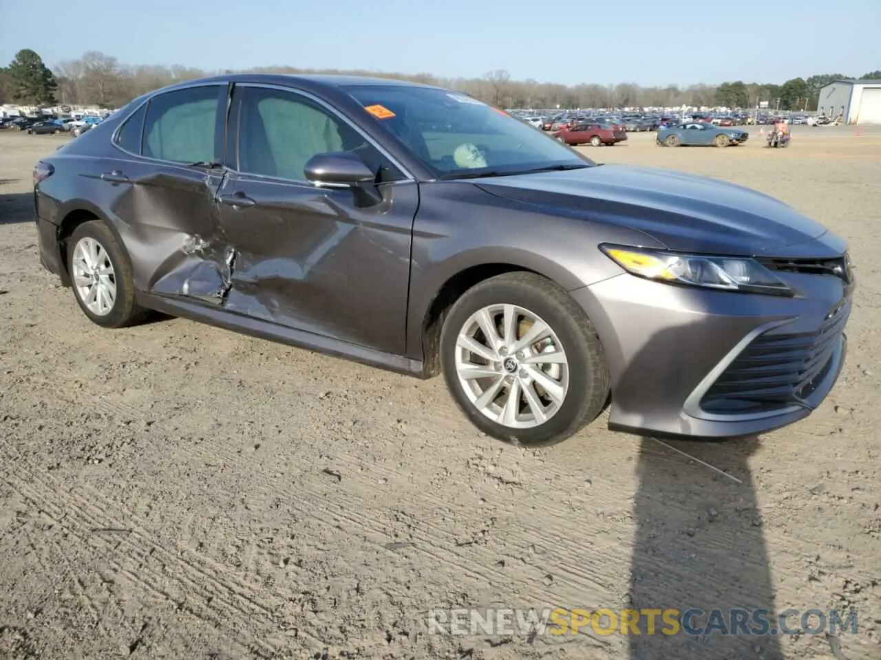 4 fotografías del automóvil dañado 4T1R11AK0PU732556 TOYOTA CAMRY 2023