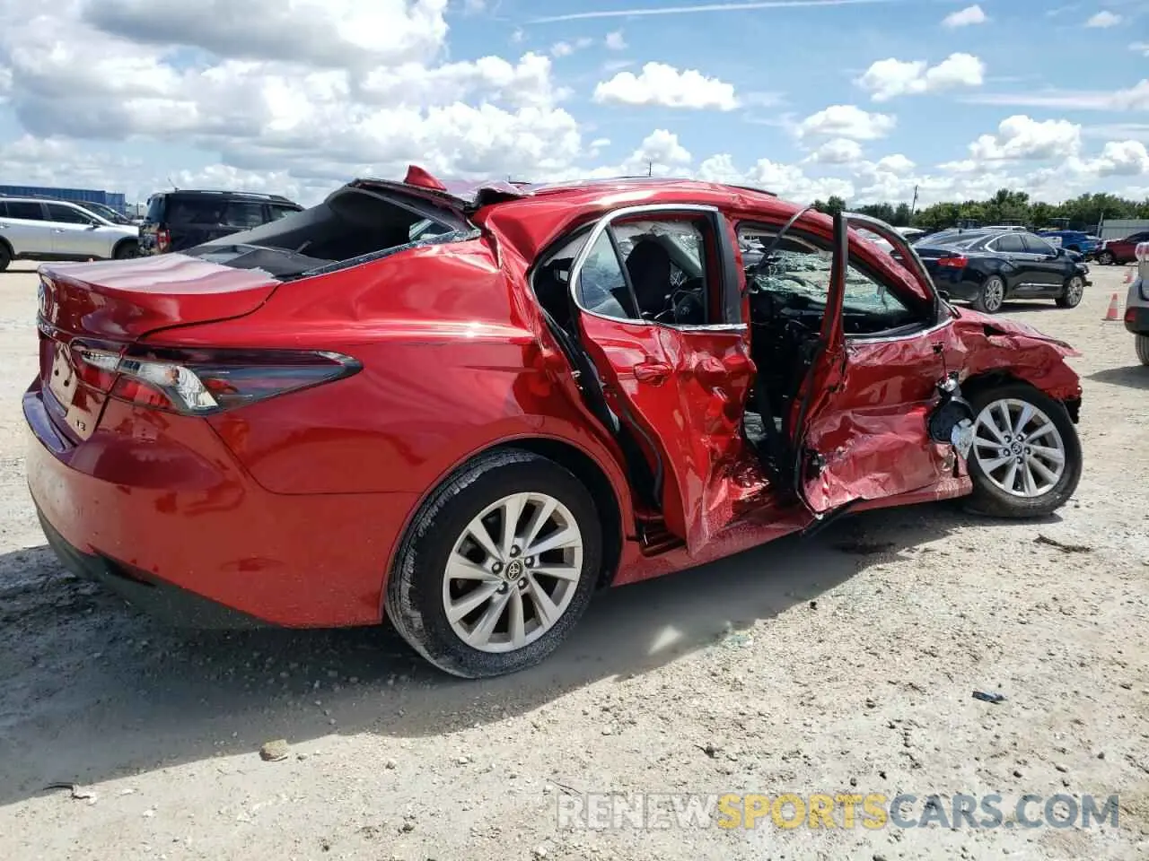 3 fotografías del automóvil dañado 4T1R11AK3PU166585 TOYOTA CAMRY 2023