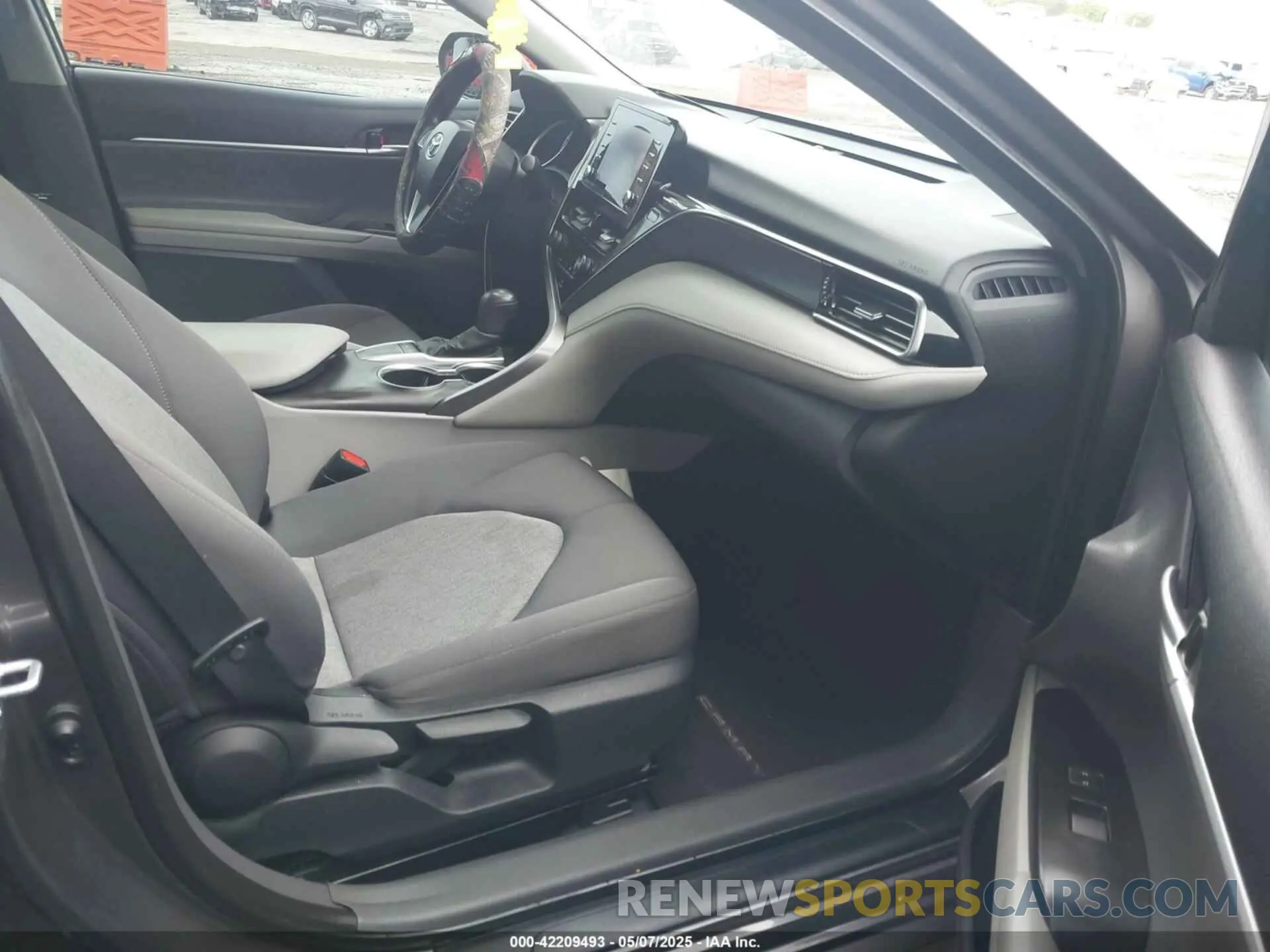 5 fotografías del automóvil dañado 4T1R11AK5PU163915 TOYOTA CAMRY 2023
