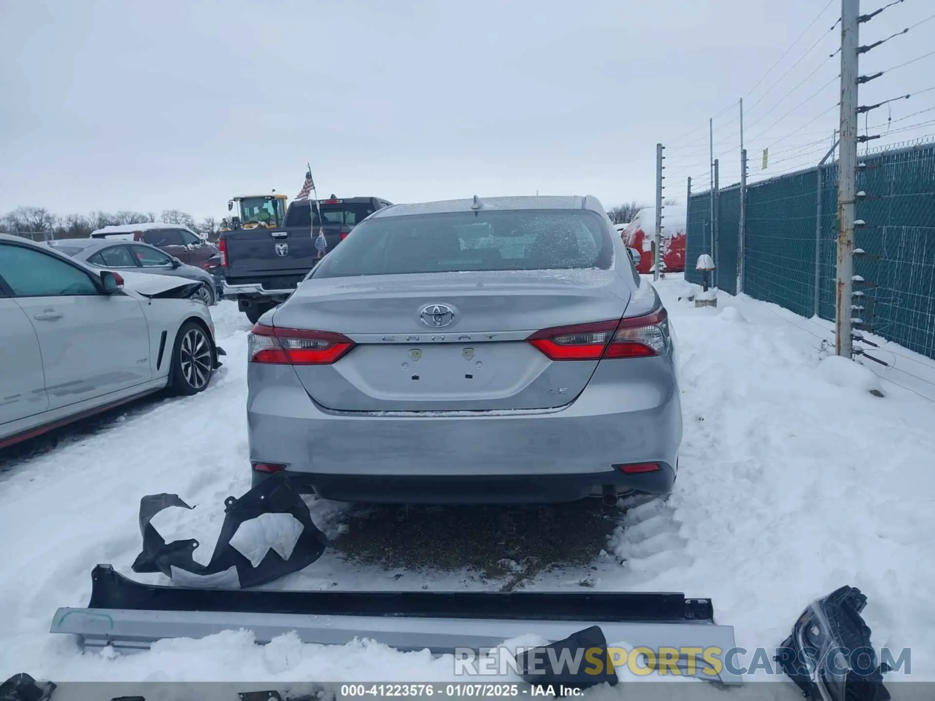 17 fotografías del automóvil dañado 4T1R11AK9PU127967 TOYOTA CAMRY 2023
