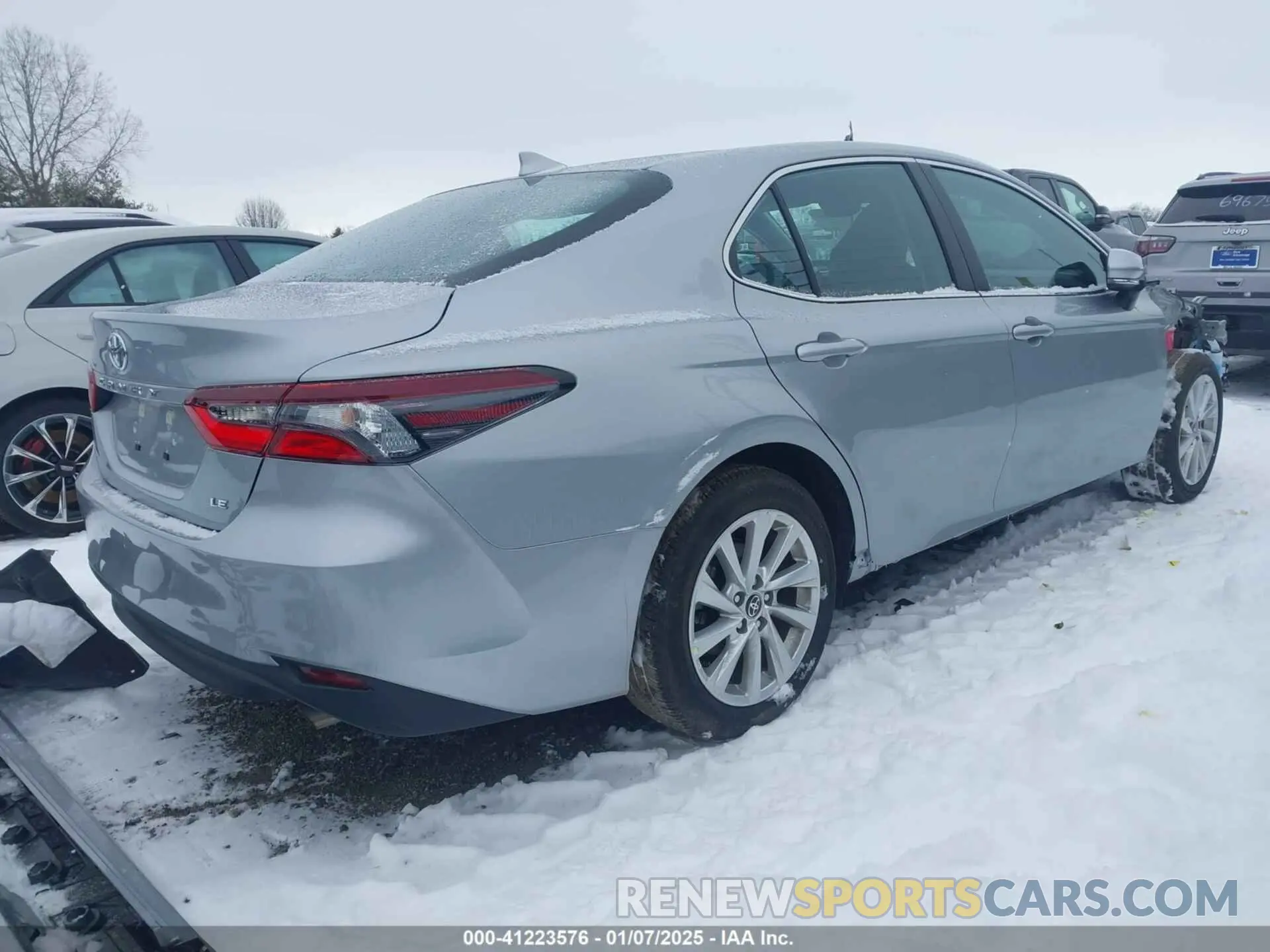 4 fotografías del automóvil dañado 4T1R11AK9PU127967 TOYOTA CAMRY 2023