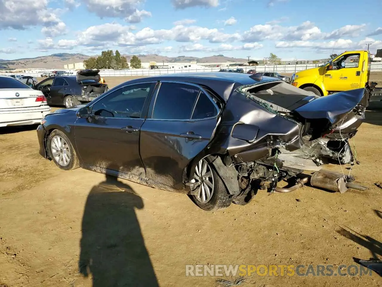 2 fotografías del automóvil dañado 4T1R11AK9PU158796 TOYOTA CAMRY 2023
