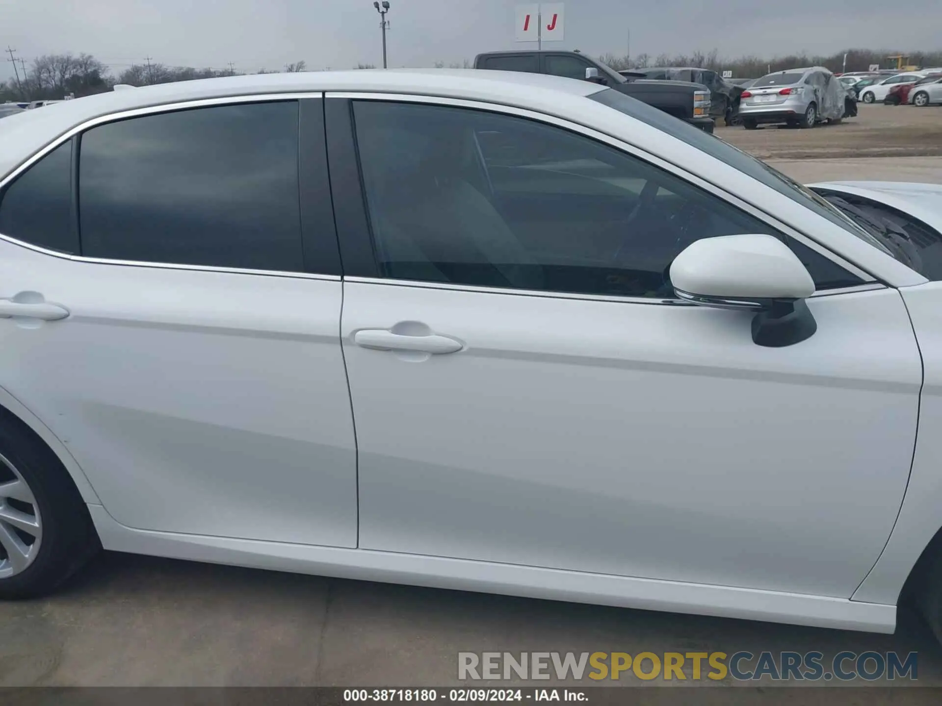 13 fotografías del automóvil dañado 4T1R11AK9PU838438 TOYOTA CAMRY 2023