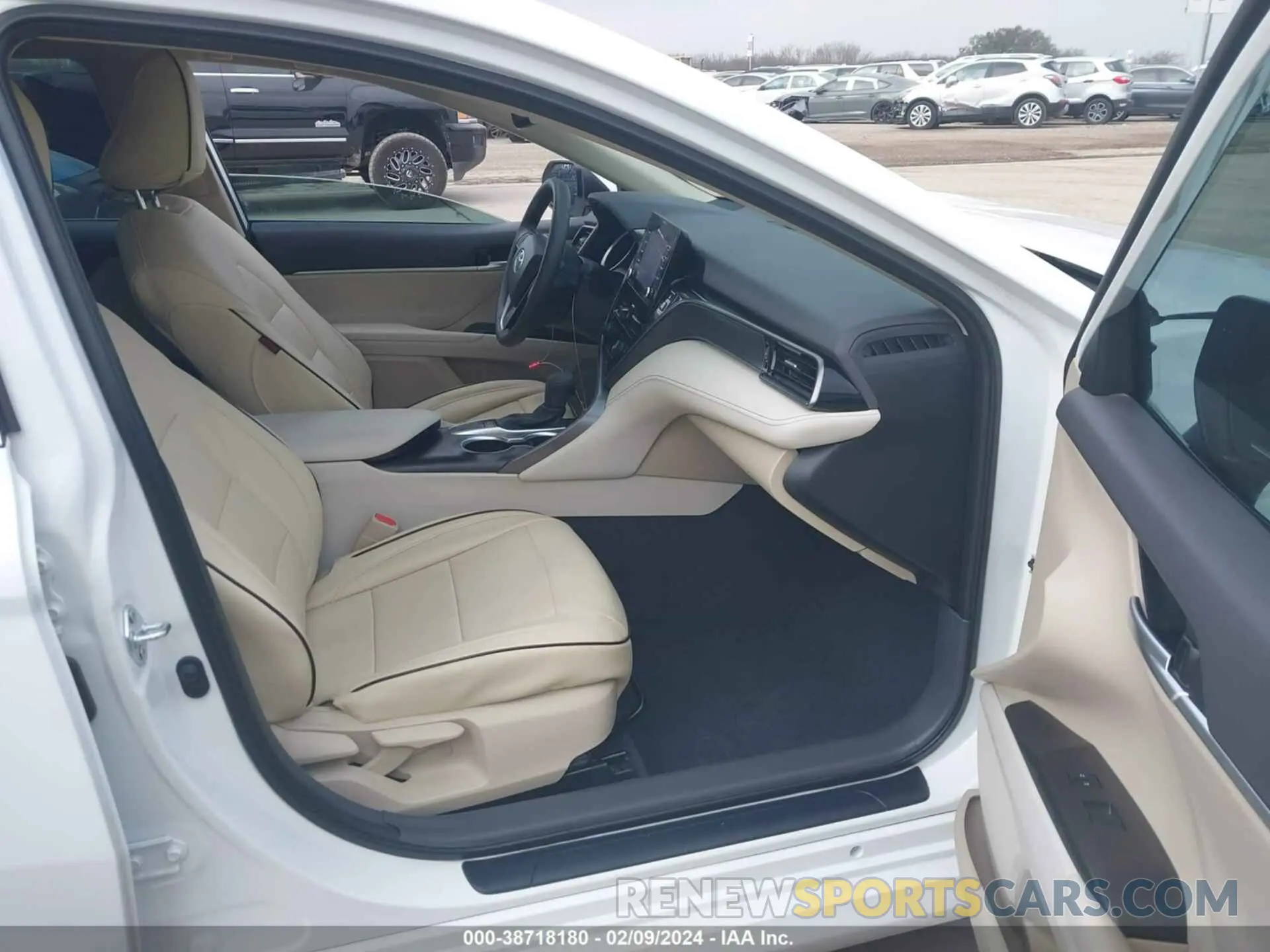 5 fotografías del automóvil dañado 4T1R11AK9PU838438 TOYOTA CAMRY 2023