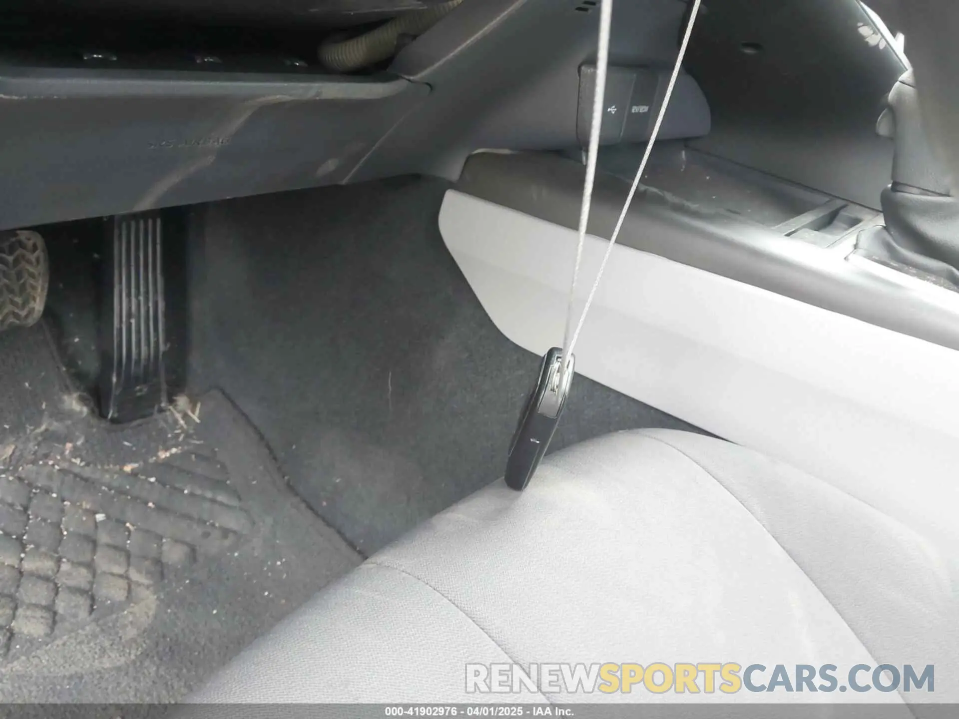 11 fotografías del automóvil dañado 4T1R11AKXPU152098 TOYOTA CAMRY 2023