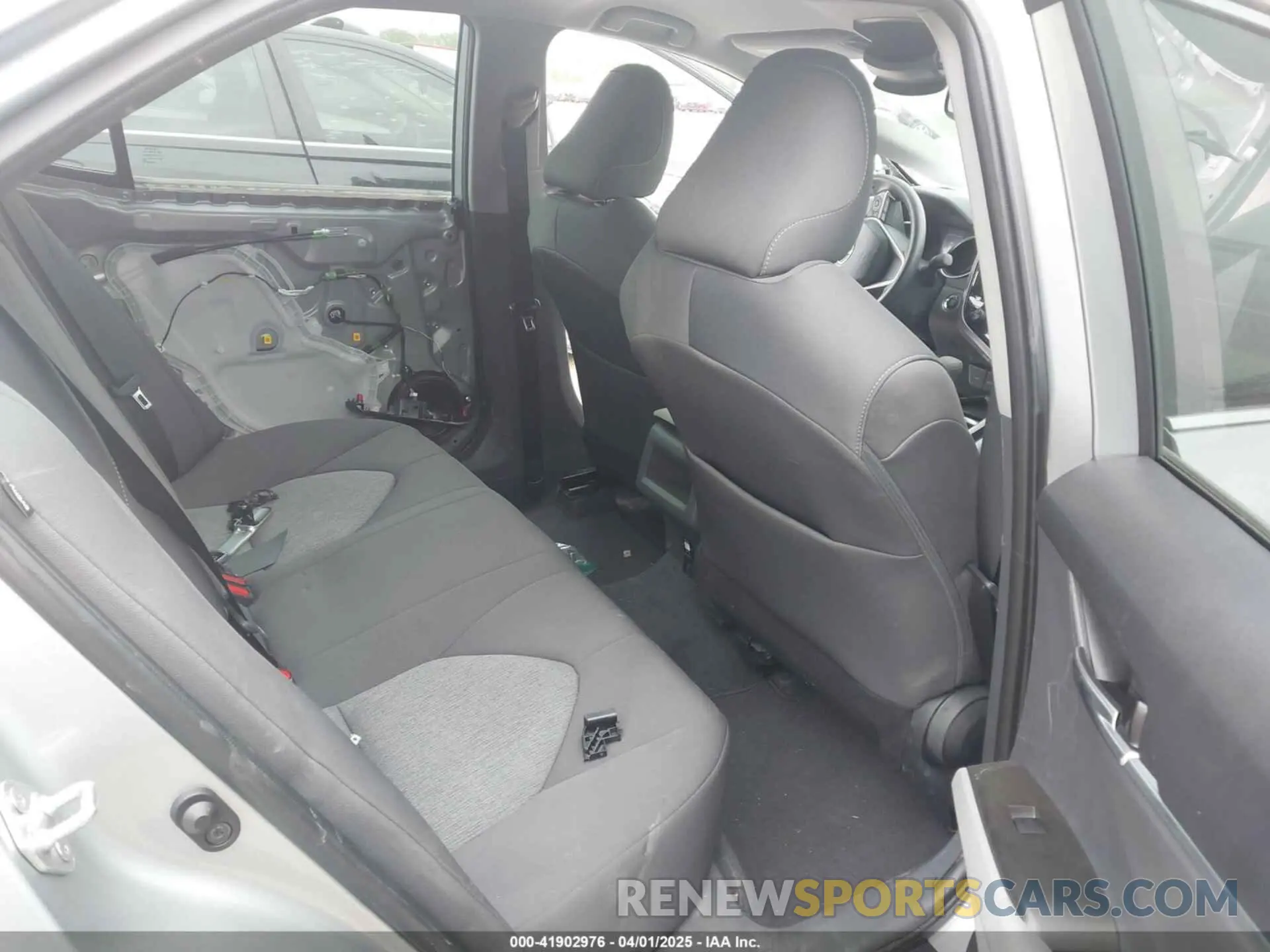 8 fotografías del automóvil dañado 4T1R11AKXPU152098 TOYOTA CAMRY 2023