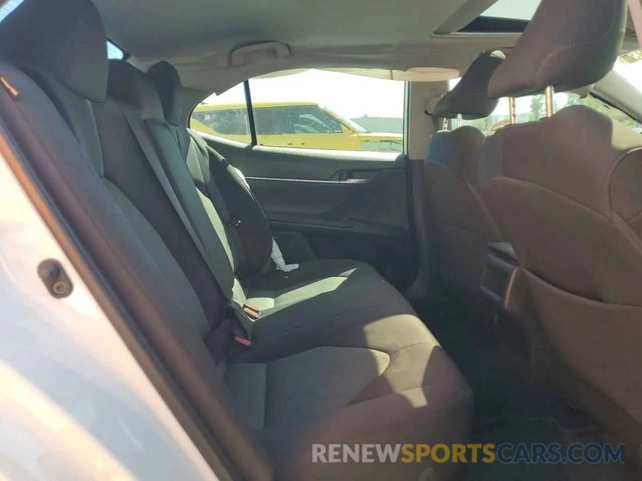 10 fotografías del automóvil dañado 4T1R11AKXPU808431 TOYOTA CAMRY 2023