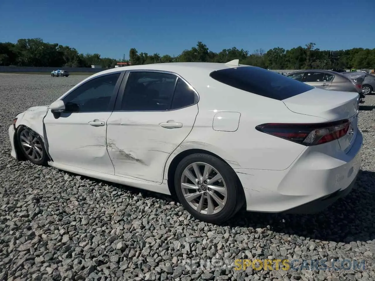2 fotografías del automóvil dañado 4T1R11AKXPU808431 TOYOTA CAMRY 2023
