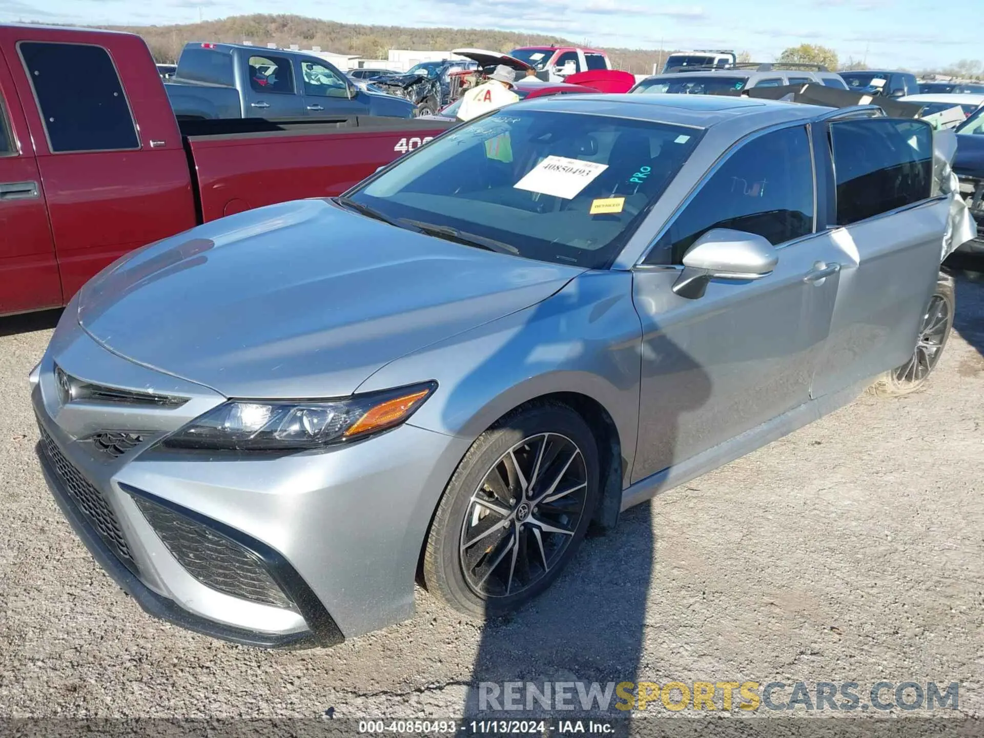 2 fotografías del automóvil dañado 4T1S11AK5PU115252 TOYOTA CAMRY 2023