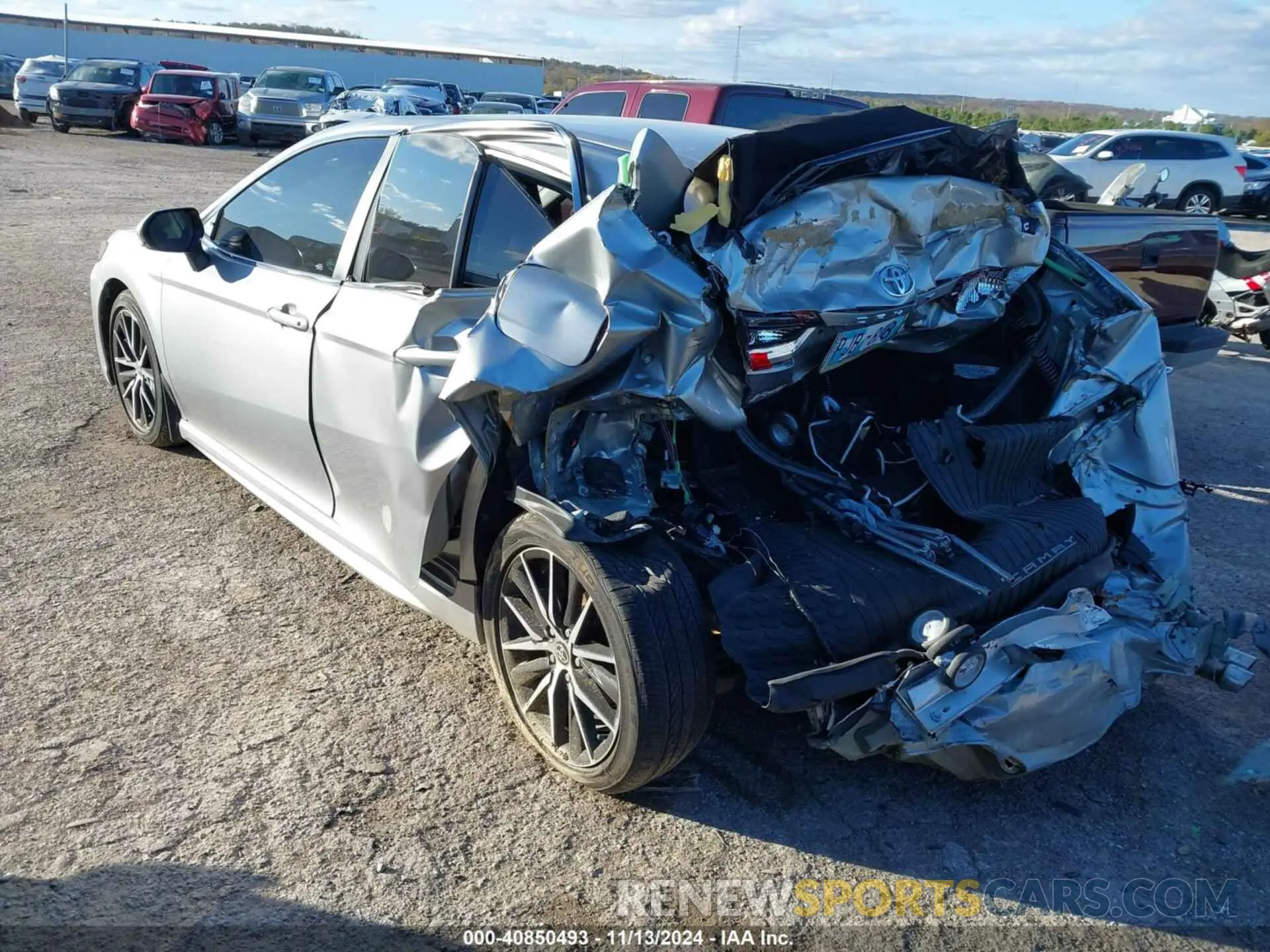 3 fotografías del automóvil dañado 4T1S11AK5PU115252 TOYOTA CAMRY 2023