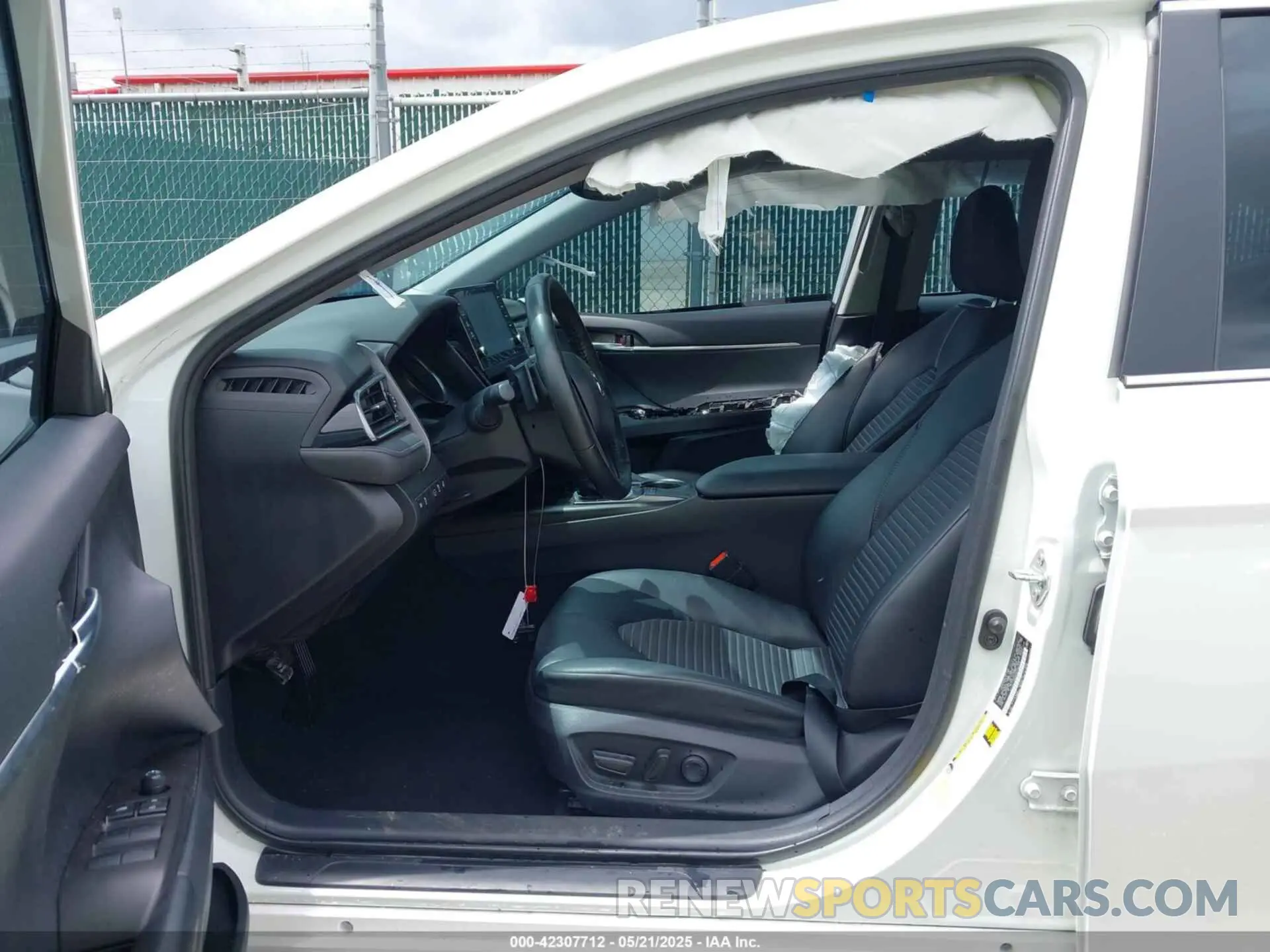 5 fotografías del automóvil dañado 4T1S11AK8PU110725 TOYOTA CAMRY 2023