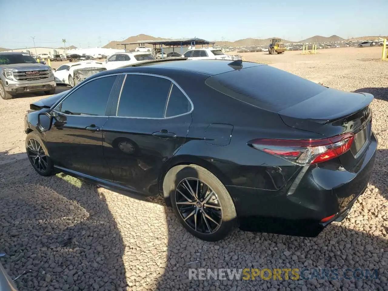 2 fotografías del automóvil dañado 4T1S11AK8PU796197 TOYOTA CAMRY 2023