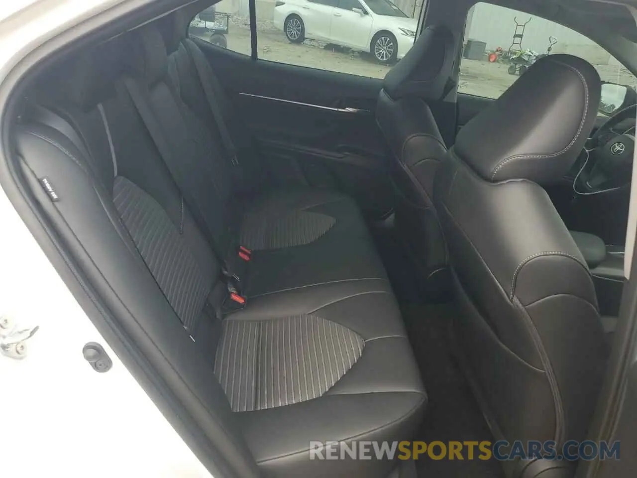10 fotografías del automóvil dañado 4T1S11AKXPU748281 TOYOTA CAMRY 2023