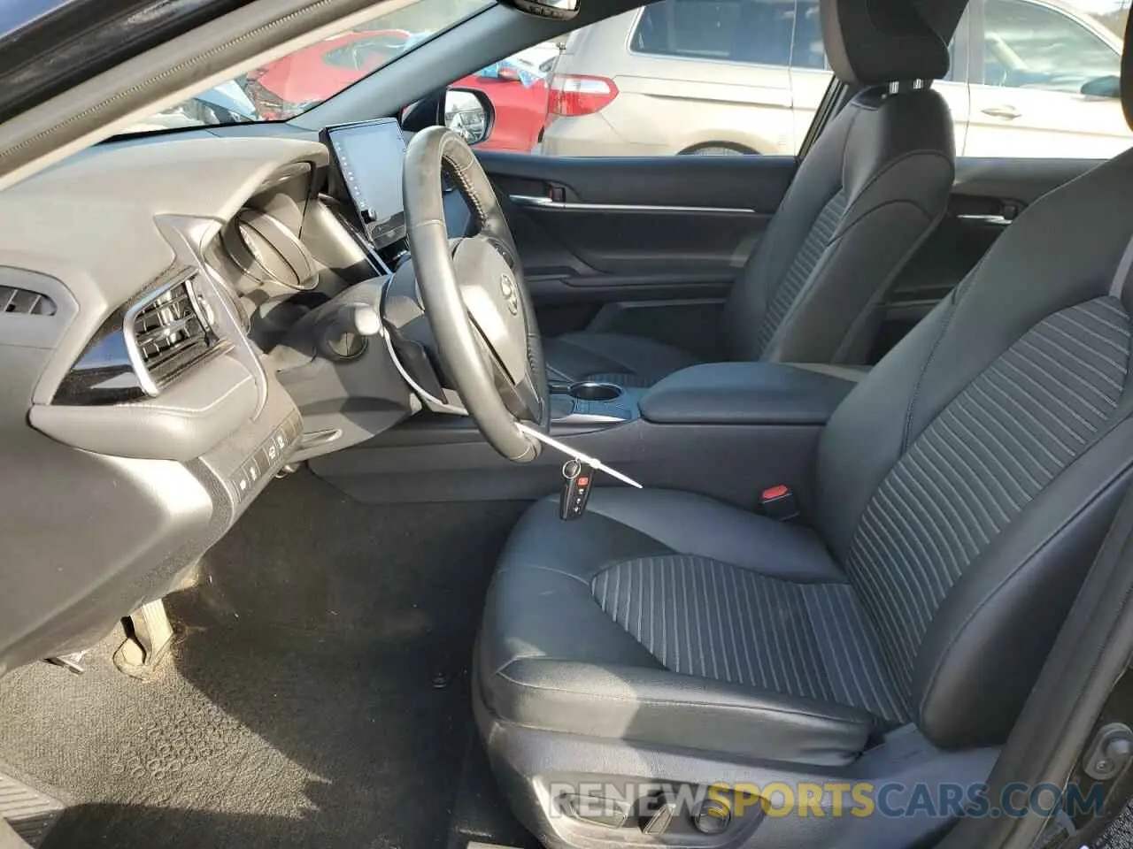 7 fotografías del automóvil dañado 4T1S11AKXPU763329 TOYOTA CAMRY 2023