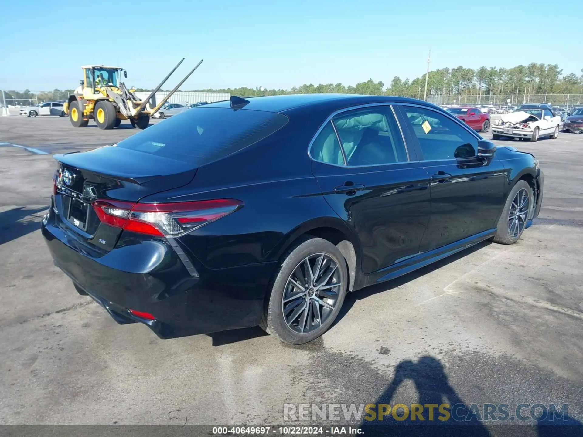 4 fotografías del automóvil dañado 4T1S31AK8PU620454 TOYOTA CAMRY 2023