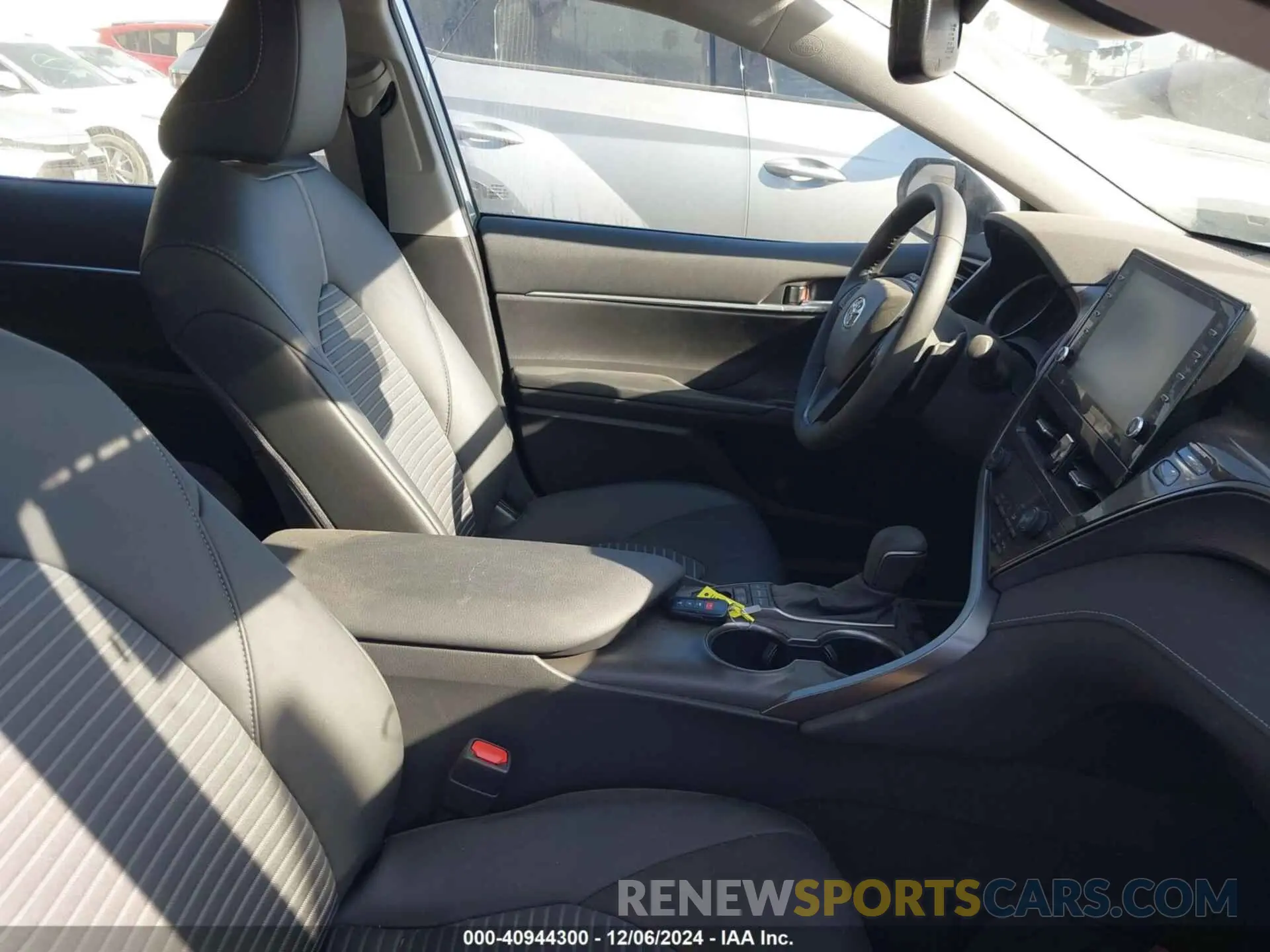 5 fotografías del automóvil dañado 4T1S31AKXPU614963 TOYOTA CAMRY 2023