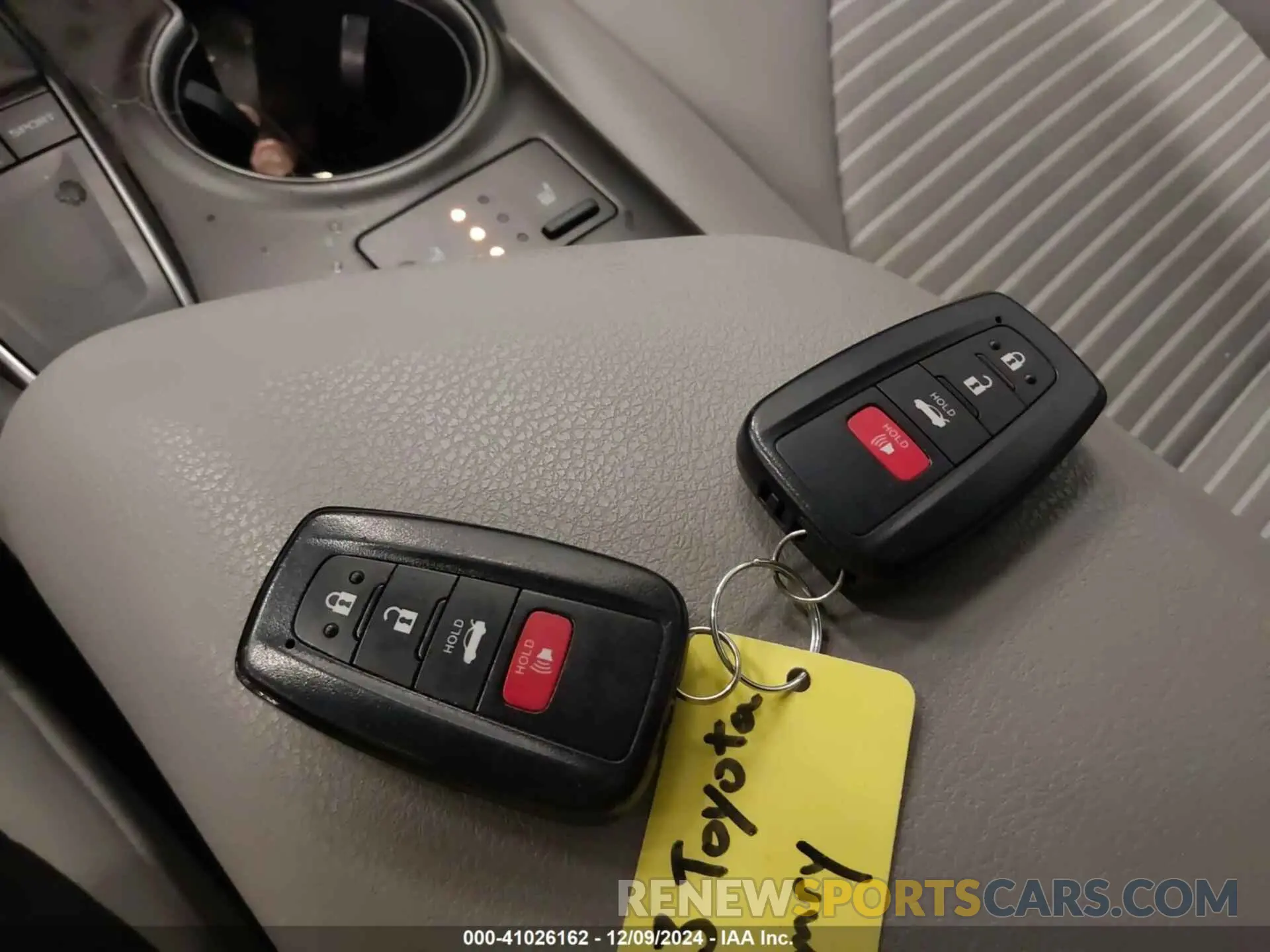 11 fotografías del automóvil dañado 4T1T11AK0PU760119 TOYOTA CAMRY 2023