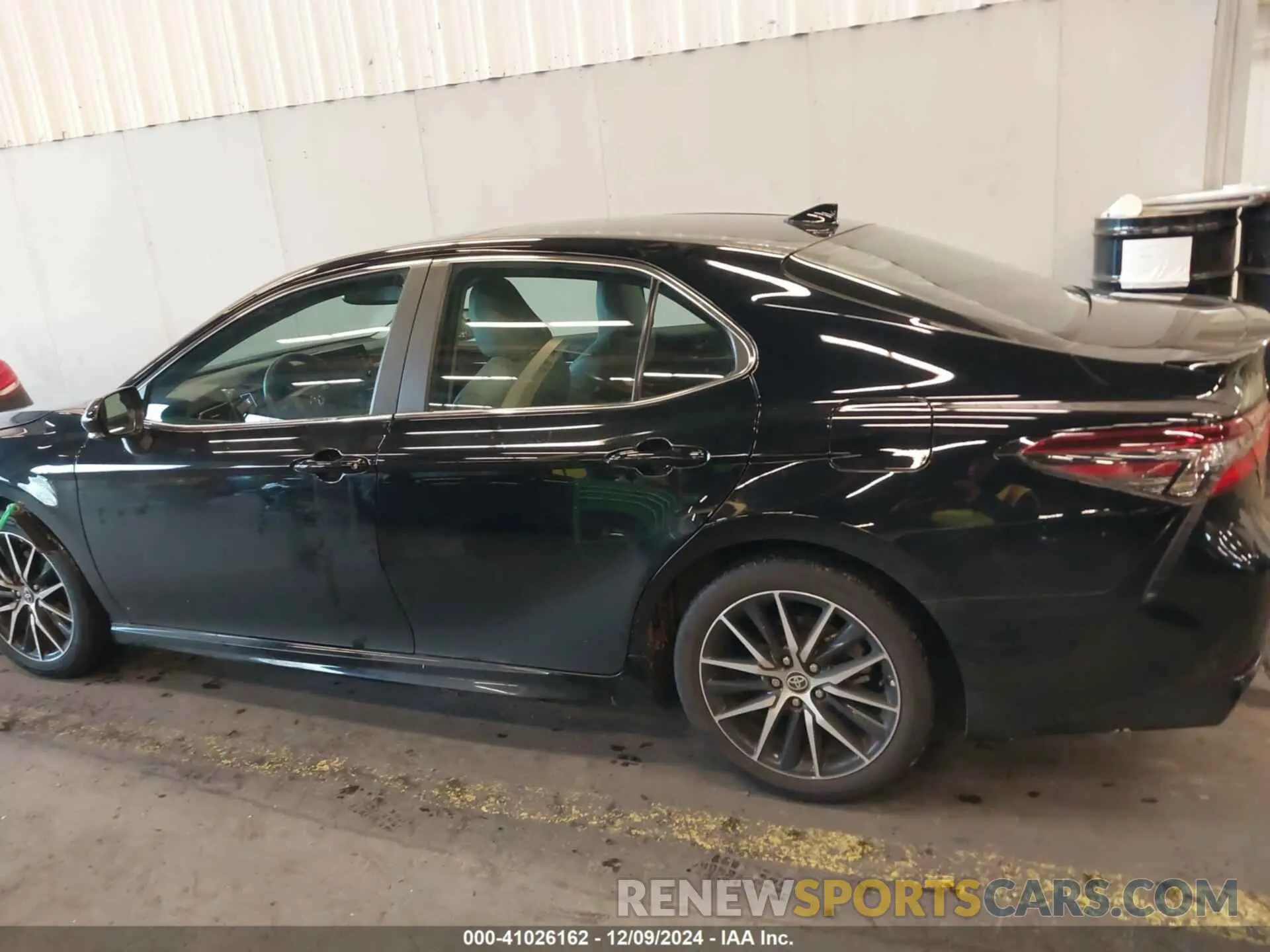 15 fotografías del automóvil dañado 4T1T11AK0PU760119 TOYOTA CAMRY 2023