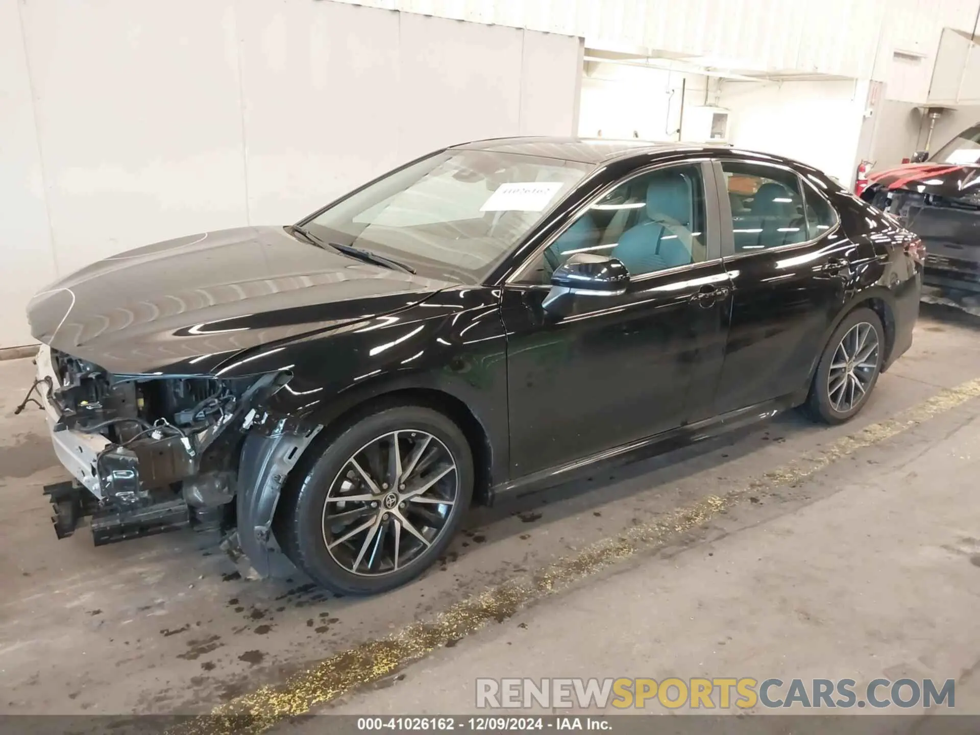 2 fotografías del automóvil dañado 4T1T11AK0PU760119 TOYOTA CAMRY 2023