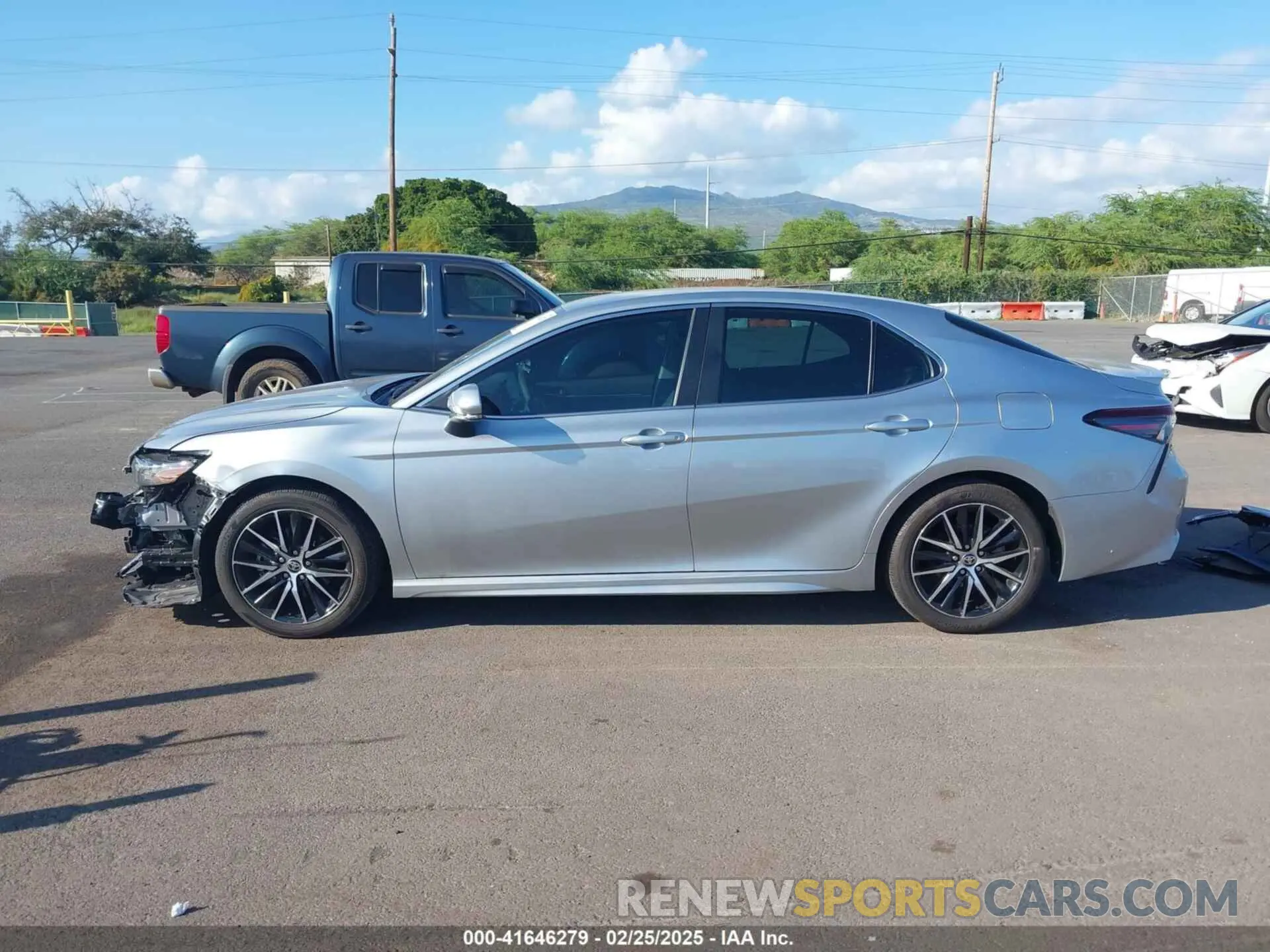 15 fotografías del automóvil dañado 4T1T11AK0PU787398 TOYOTA CAMRY 2023
