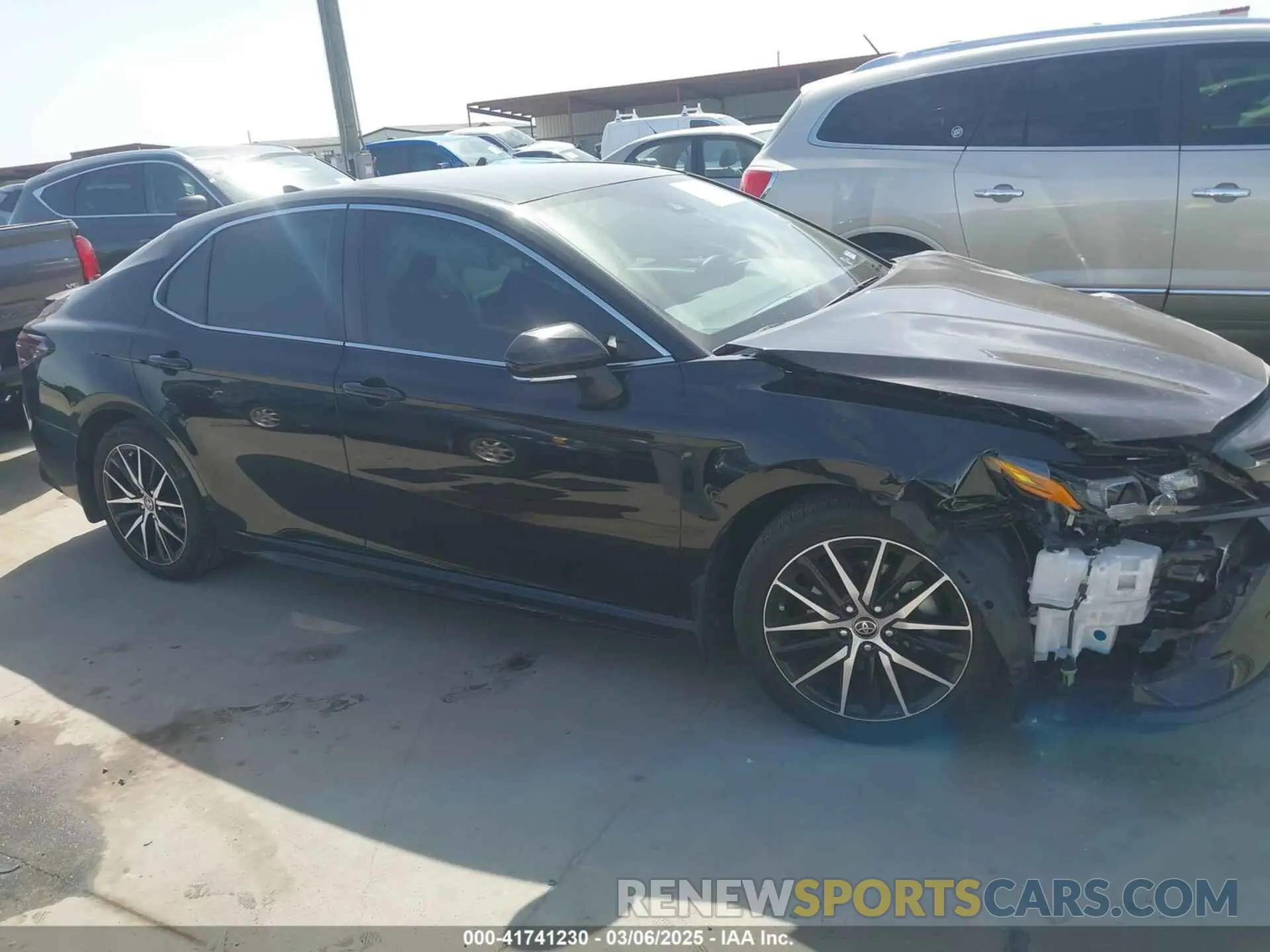 13 fotografías del automóvil dañado 4T1T11AK0PU828662 TOYOTA CAMRY 2023