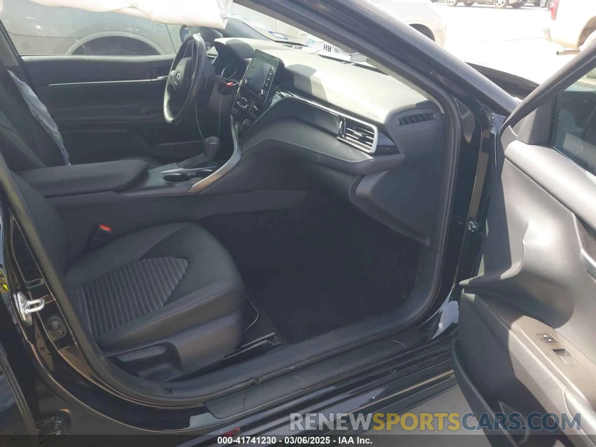 5 fotografías del automóvil dañado 4T1T11AK0PU828662 TOYOTA CAMRY 2023