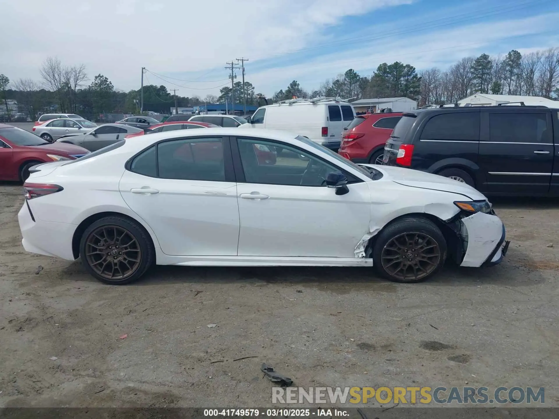 13 fotografías del automóvil dañado 4T1T11AK1PU087518 TOYOTA CAMRY 2023