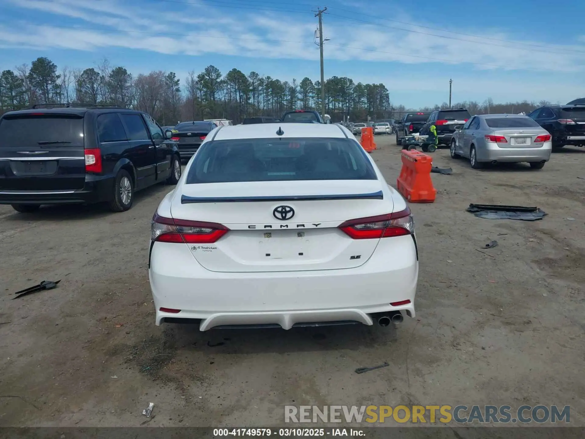 16 fotografías del automóvil dañado 4T1T11AK1PU087518 TOYOTA CAMRY 2023