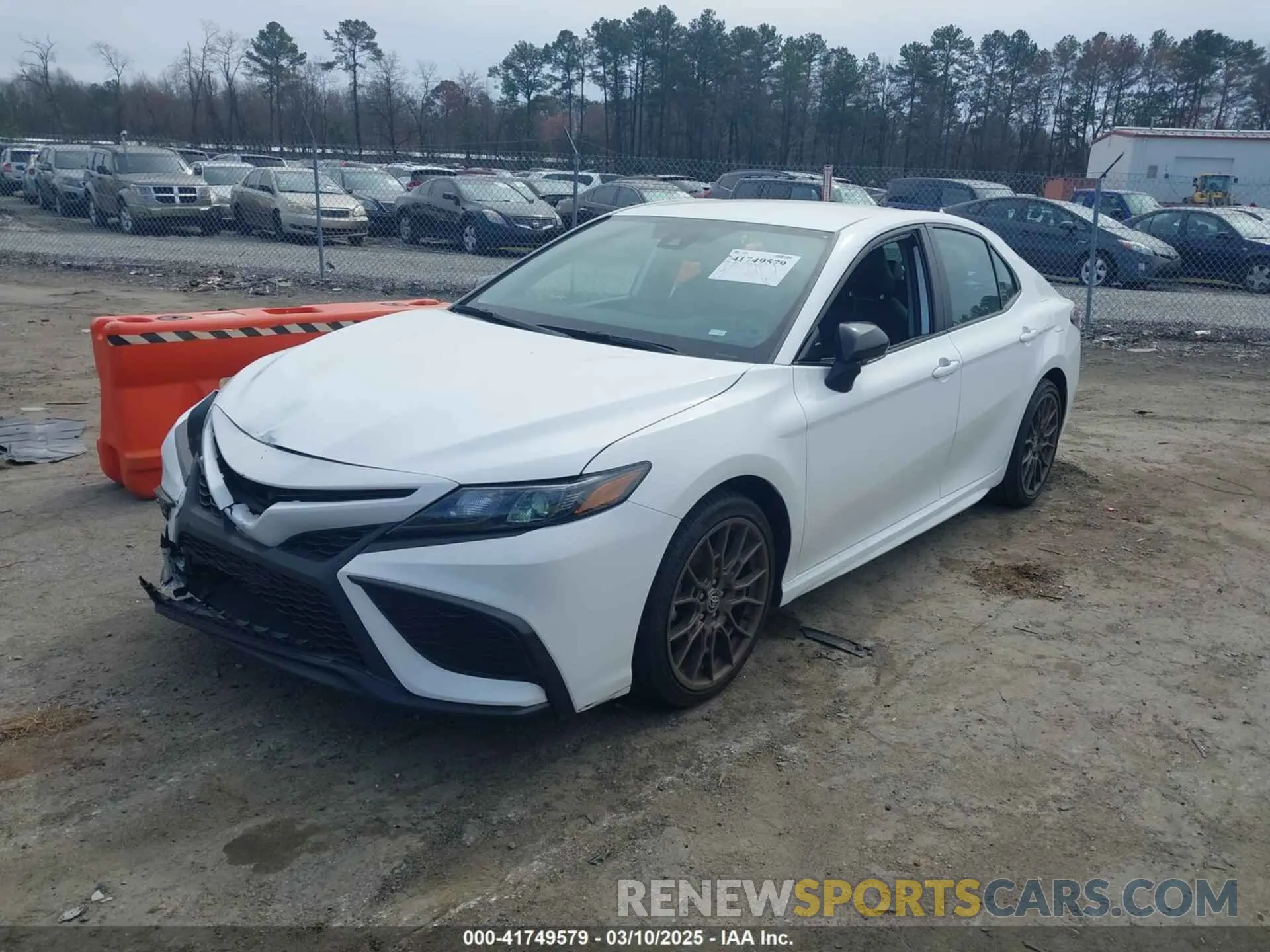 2 fotografías del automóvil dañado 4T1T11AK1PU087518 TOYOTA CAMRY 2023