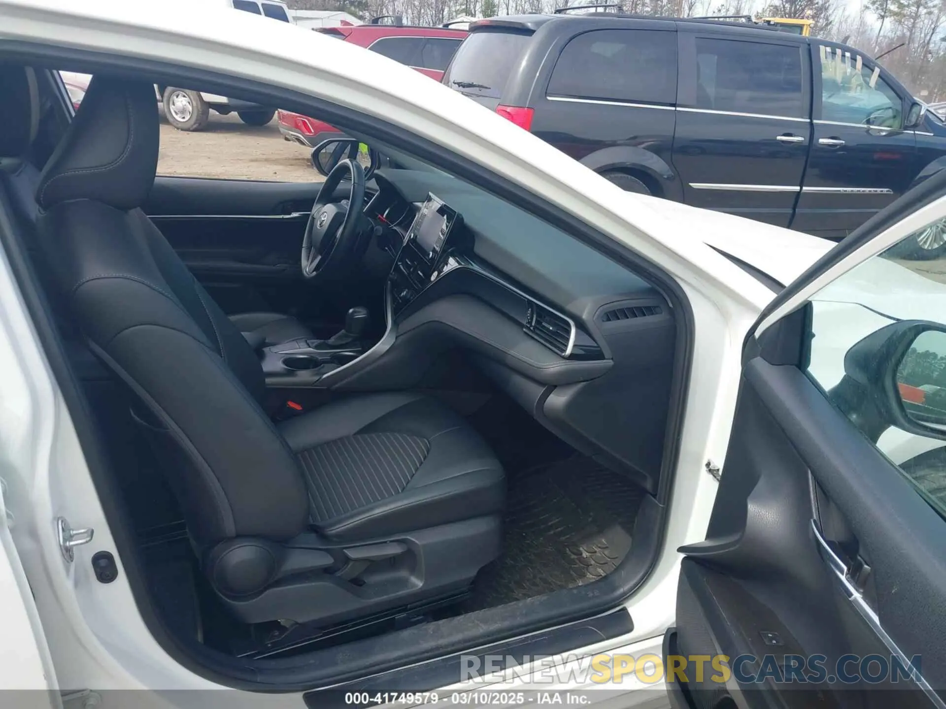5 fotografías del automóvil dañado 4T1T11AK1PU087518 TOYOTA CAMRY 2023