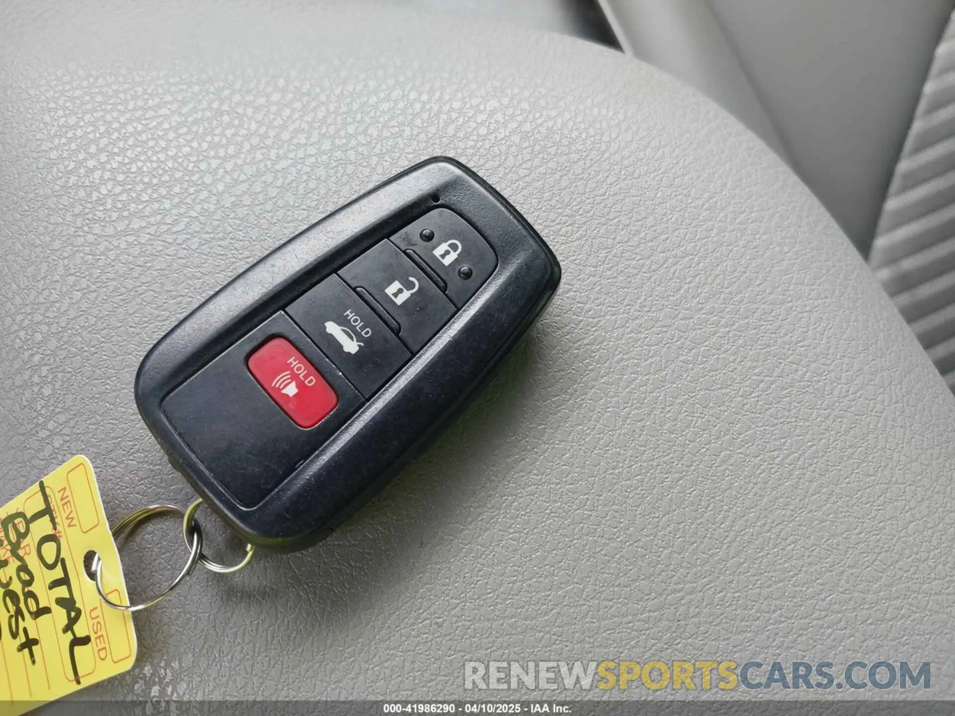 11 fotografías del automóvil dañado 4T1T11AK1PU736752 TOYOTA CAMRY 2023