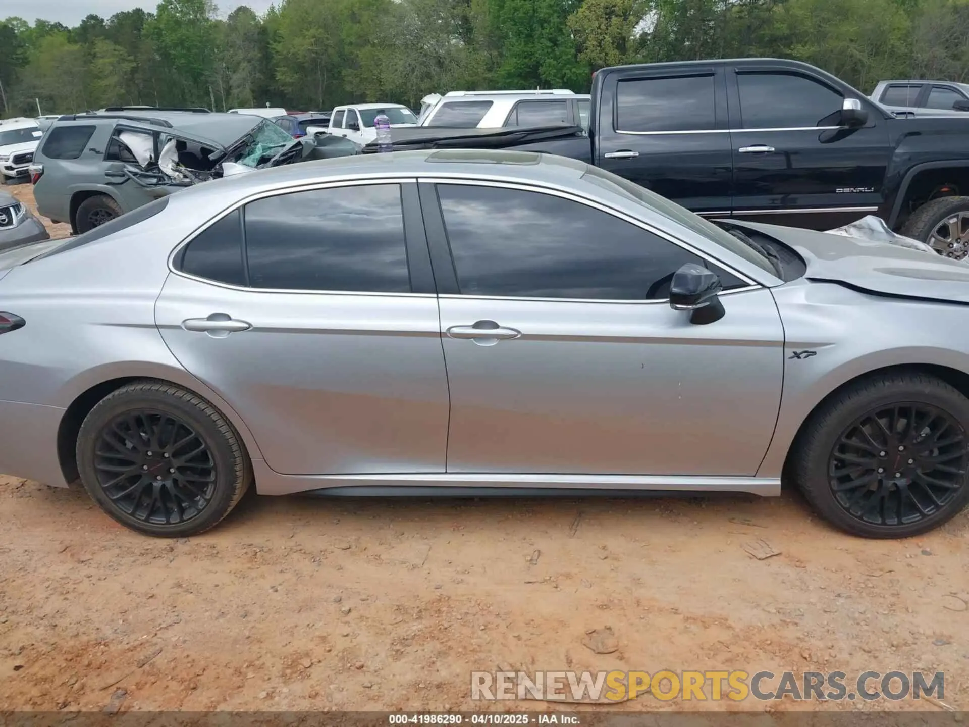 14 fotografías del automóvil dañado 4T1T11AK1PU736752 TOYOTA CAMRY 2023